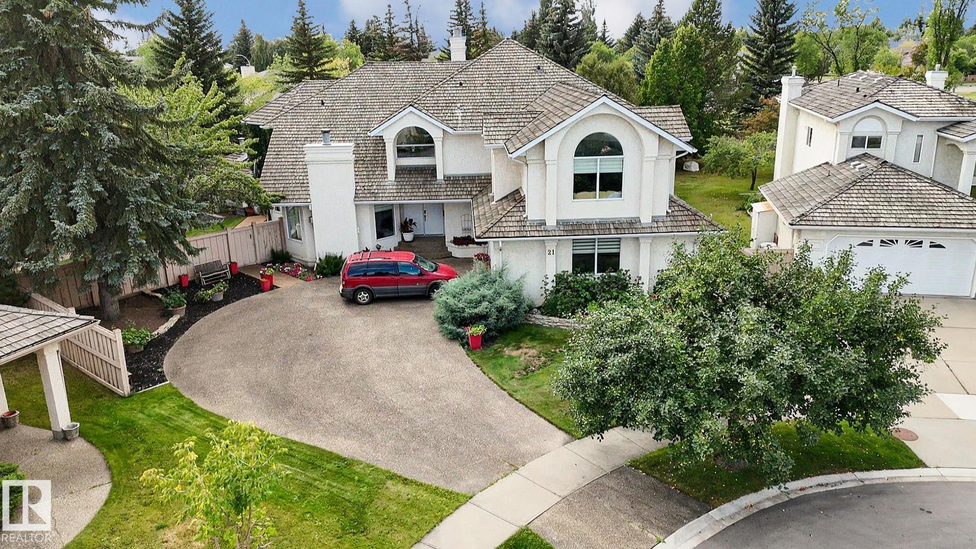 21 Essex Close, St. Albert, AB T8N 5S9