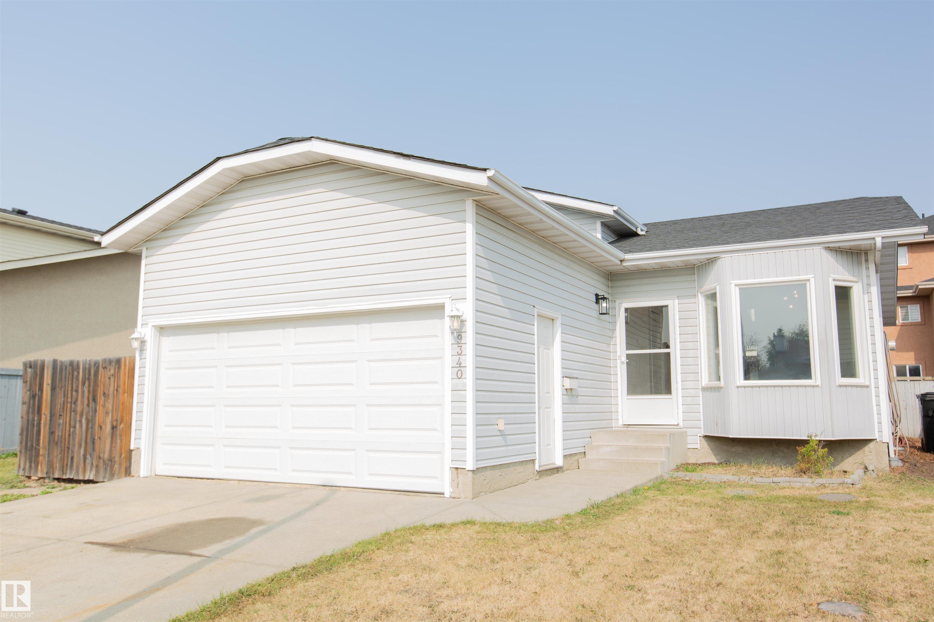 180 Av Nw Unit 9340 Ave #a, Edmonton, AB T5Z 2J3