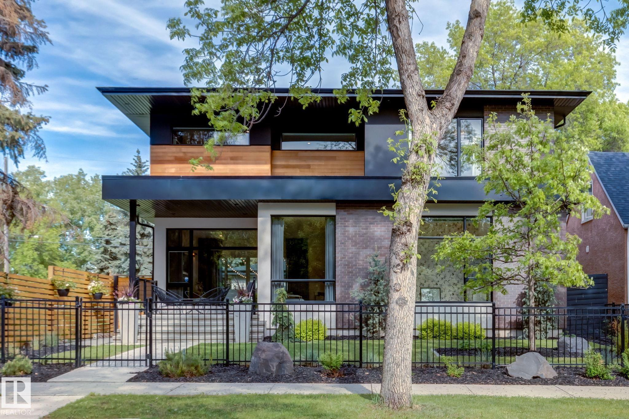 122 St Nw Unit 10979 St, Edmonton, AB T5M 0A9