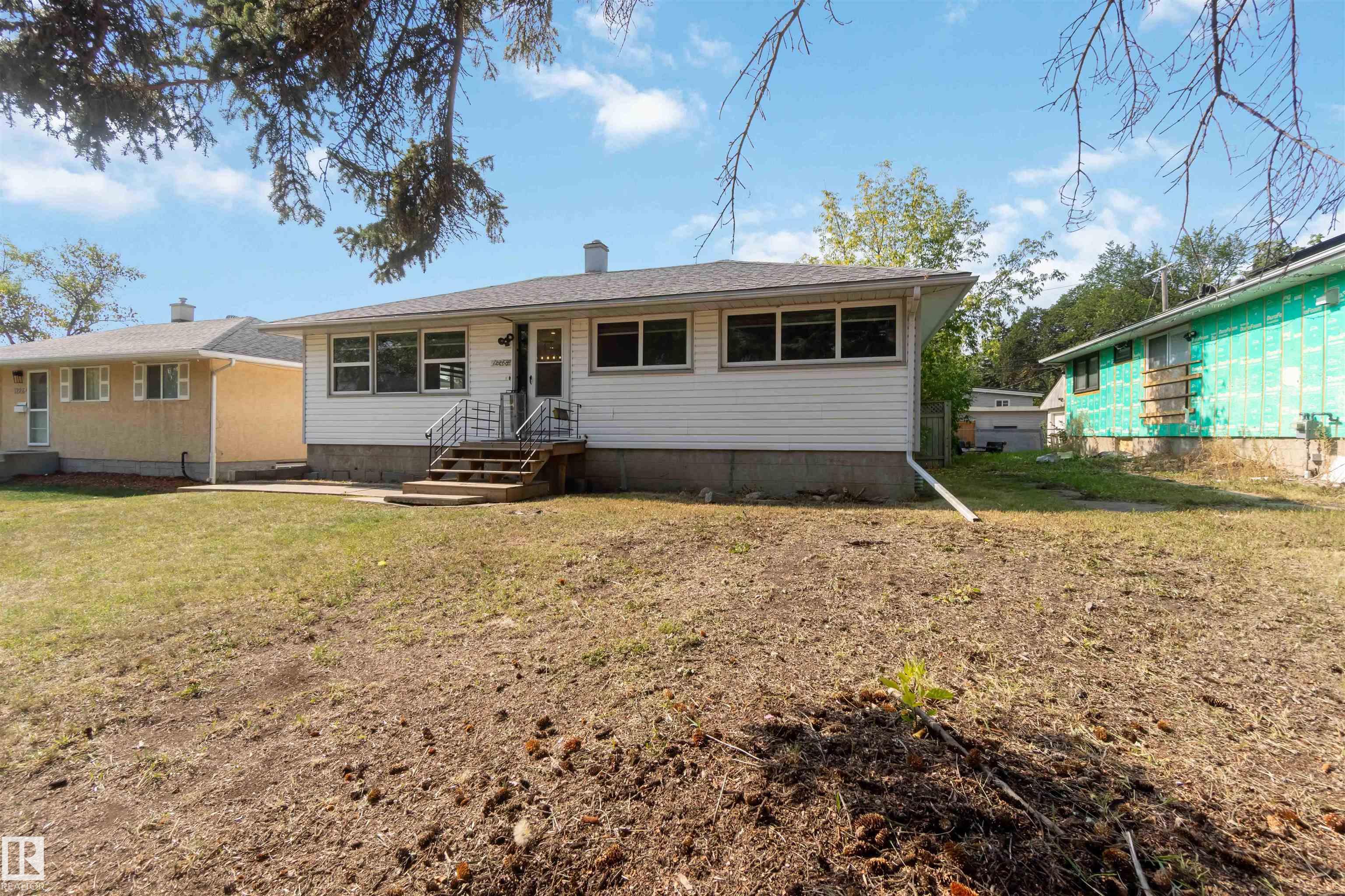 131 St Nw Unit 12268 St, Edmonton, AB T5L 1M9