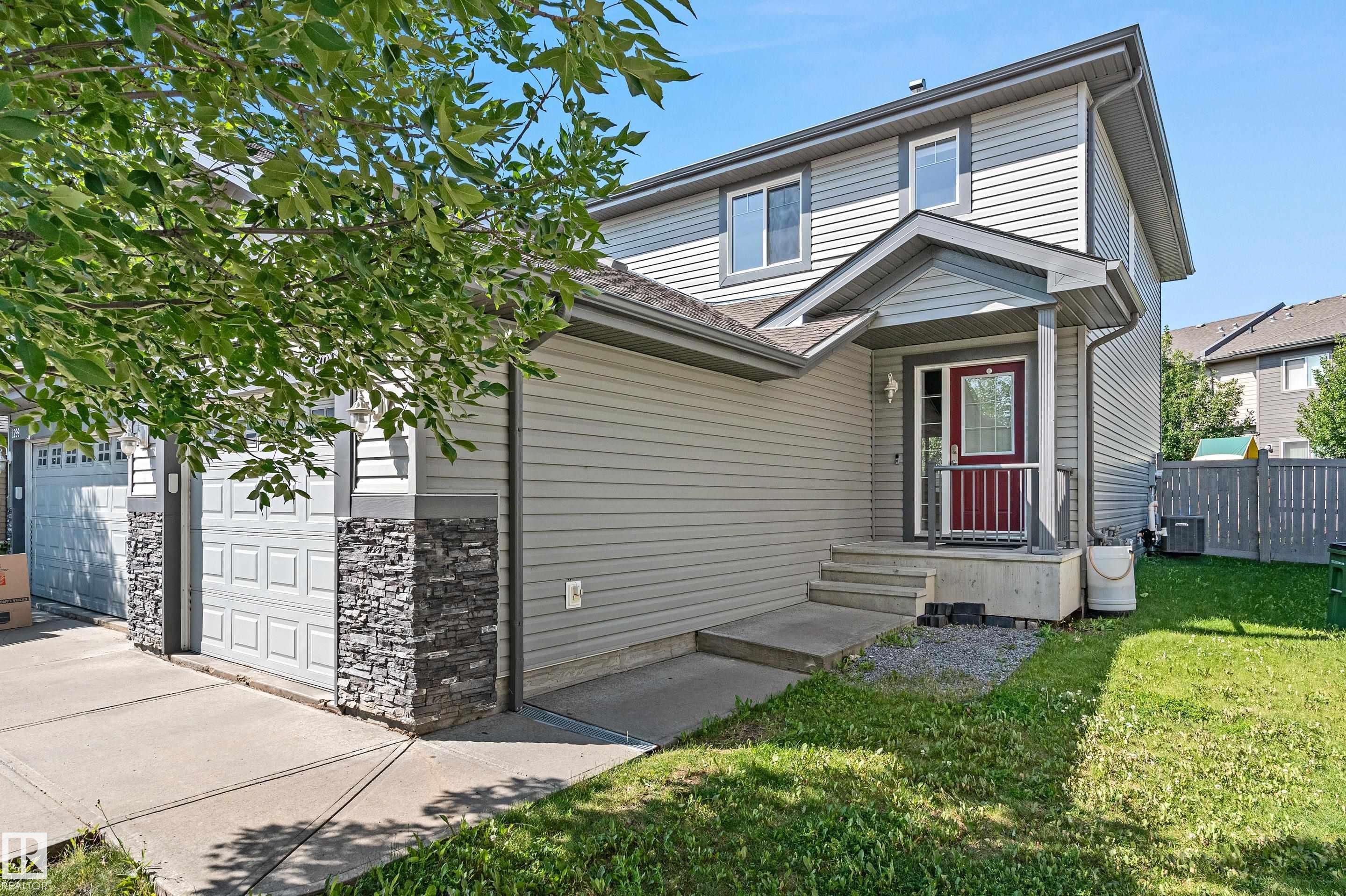 1301 Cunningham Dr SW, Edmonton, AB T6W 0R7