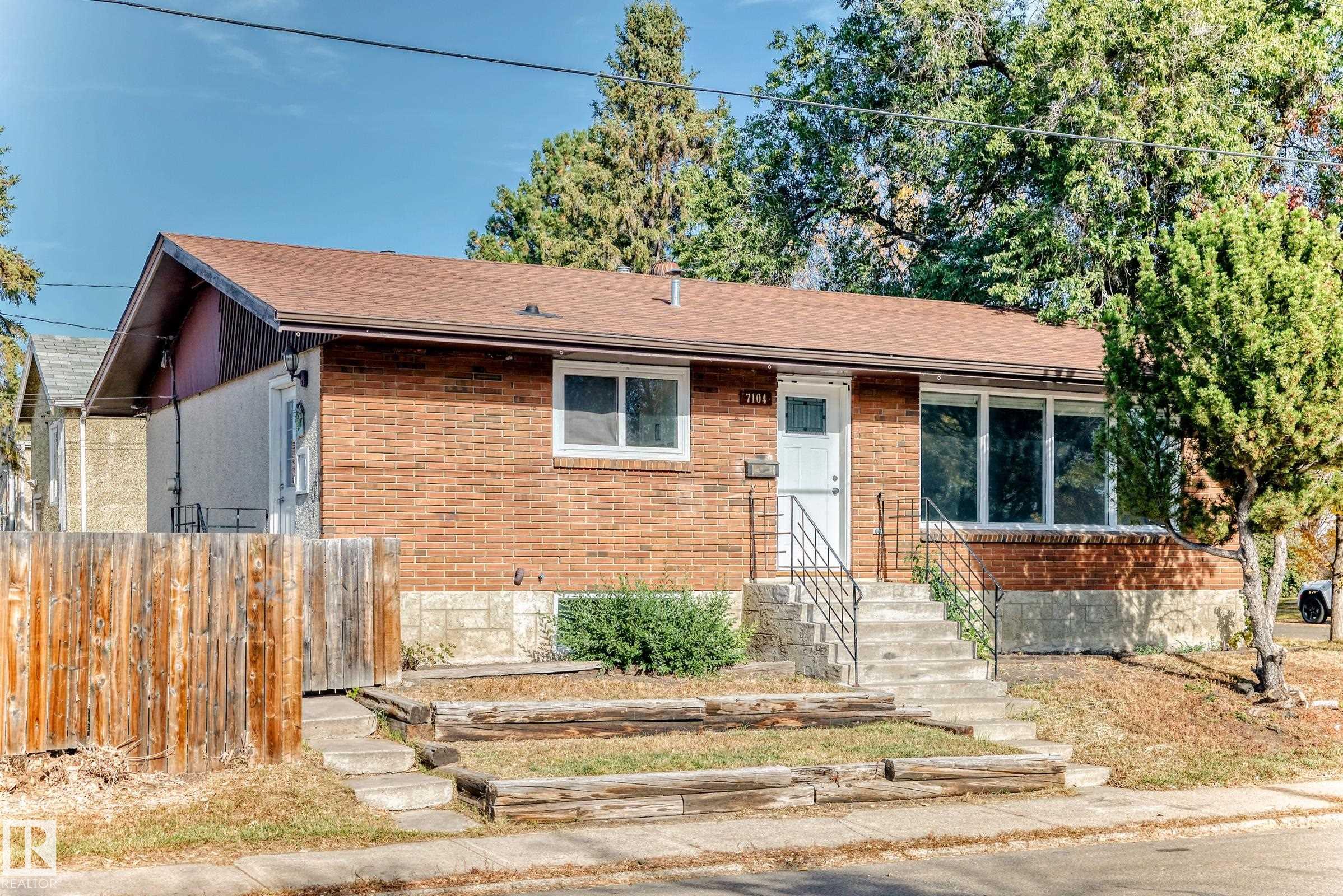 129 Av Nw Unit 7104 Ave, Edmonton, AB T5C 1W1