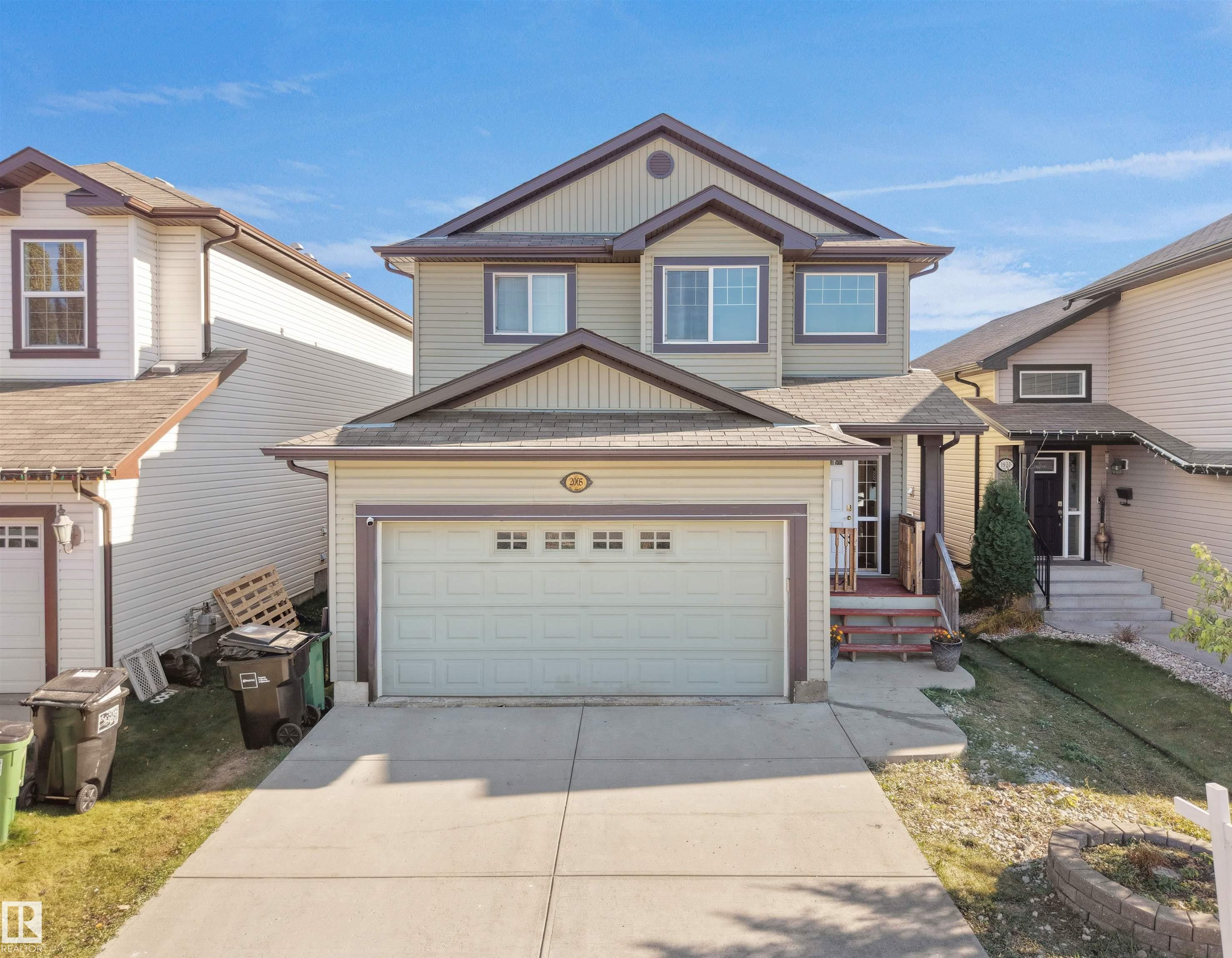 32 St Nw Unit 2005 St #a, Edmonton, AB T6T 0L6