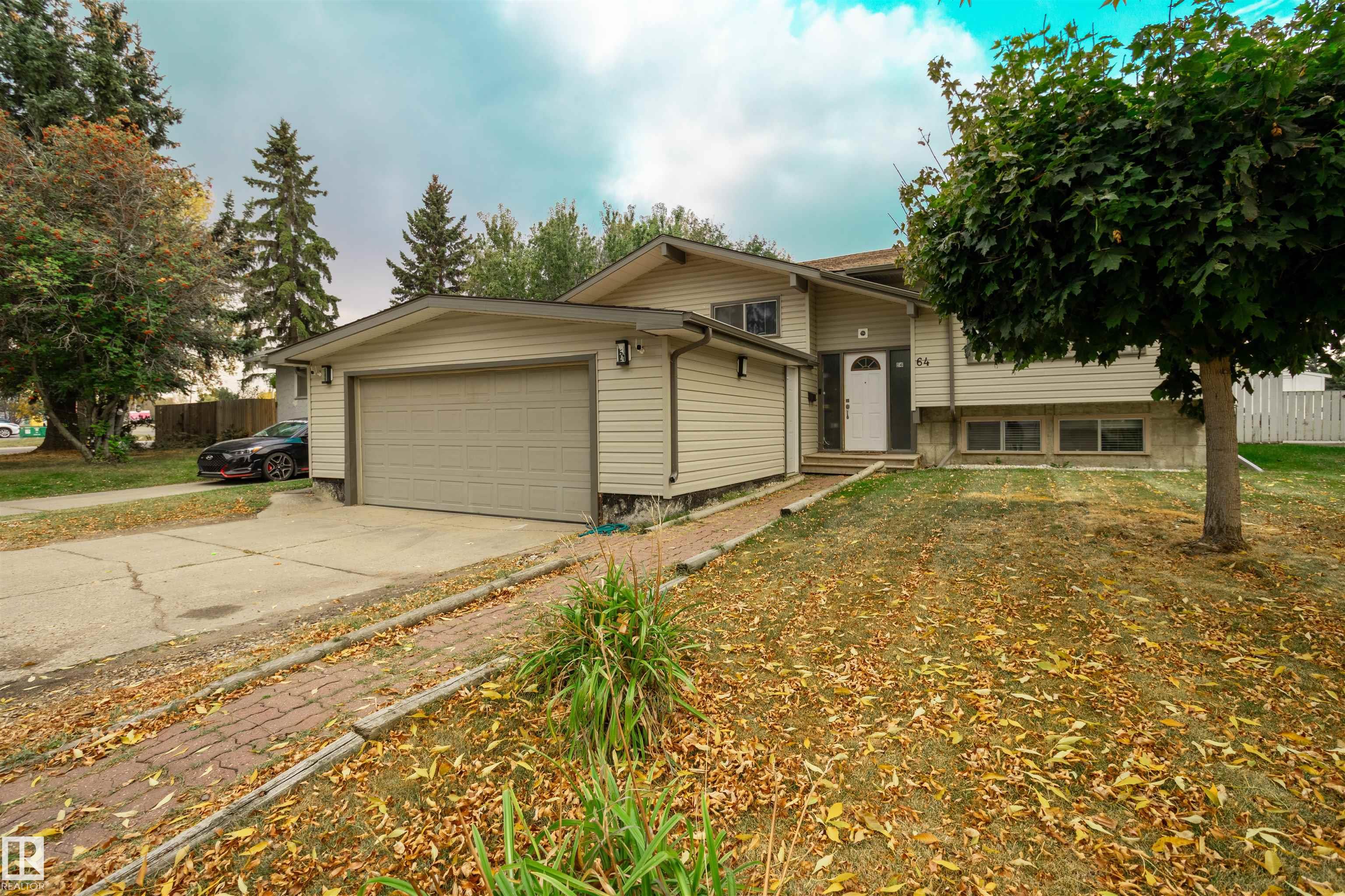 64 Greenwood Way, Sherwood Park, AB T8A 0J5