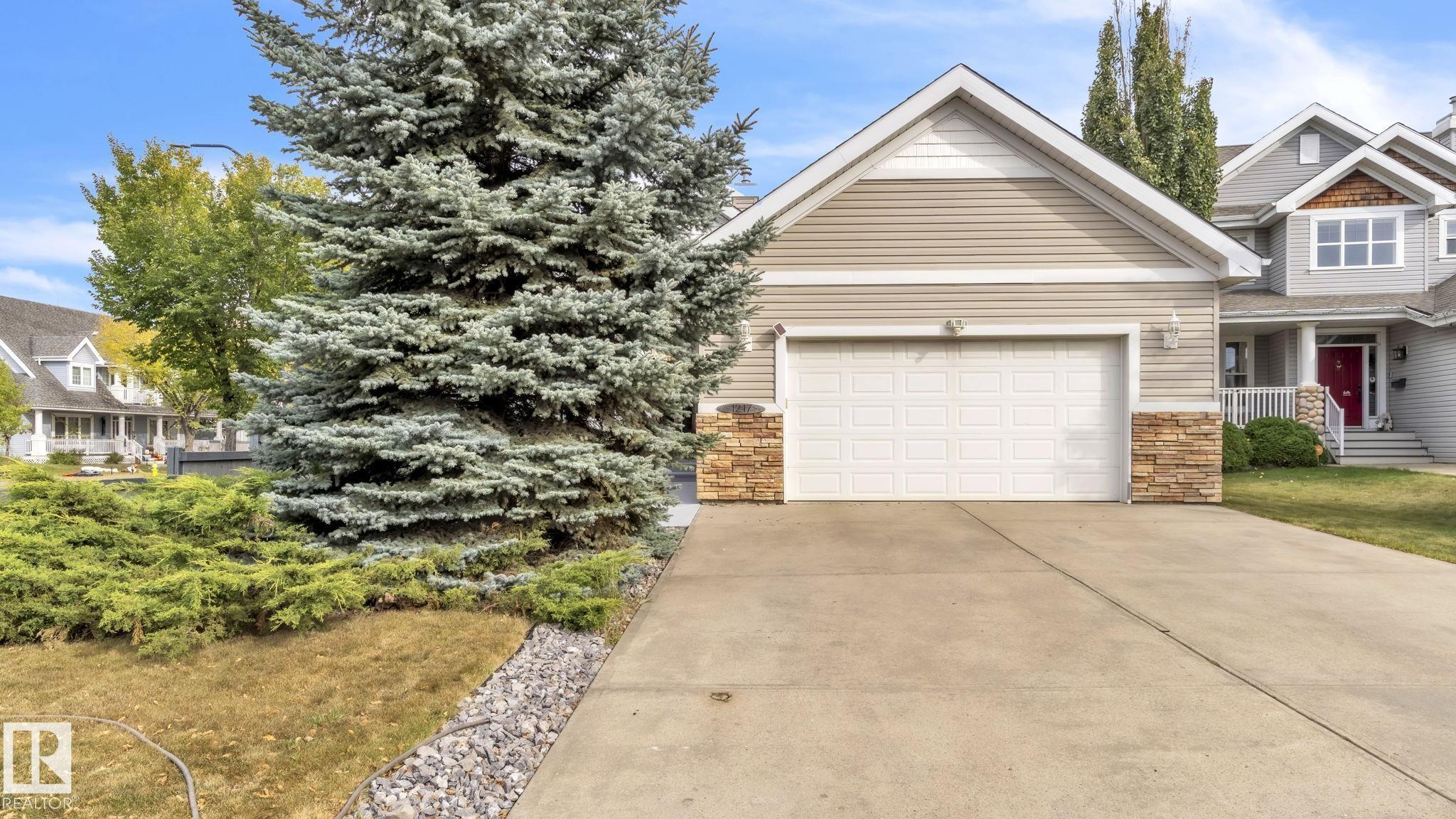 1217 Summerside Dr SW, Edmonton, AB T6X 1C5