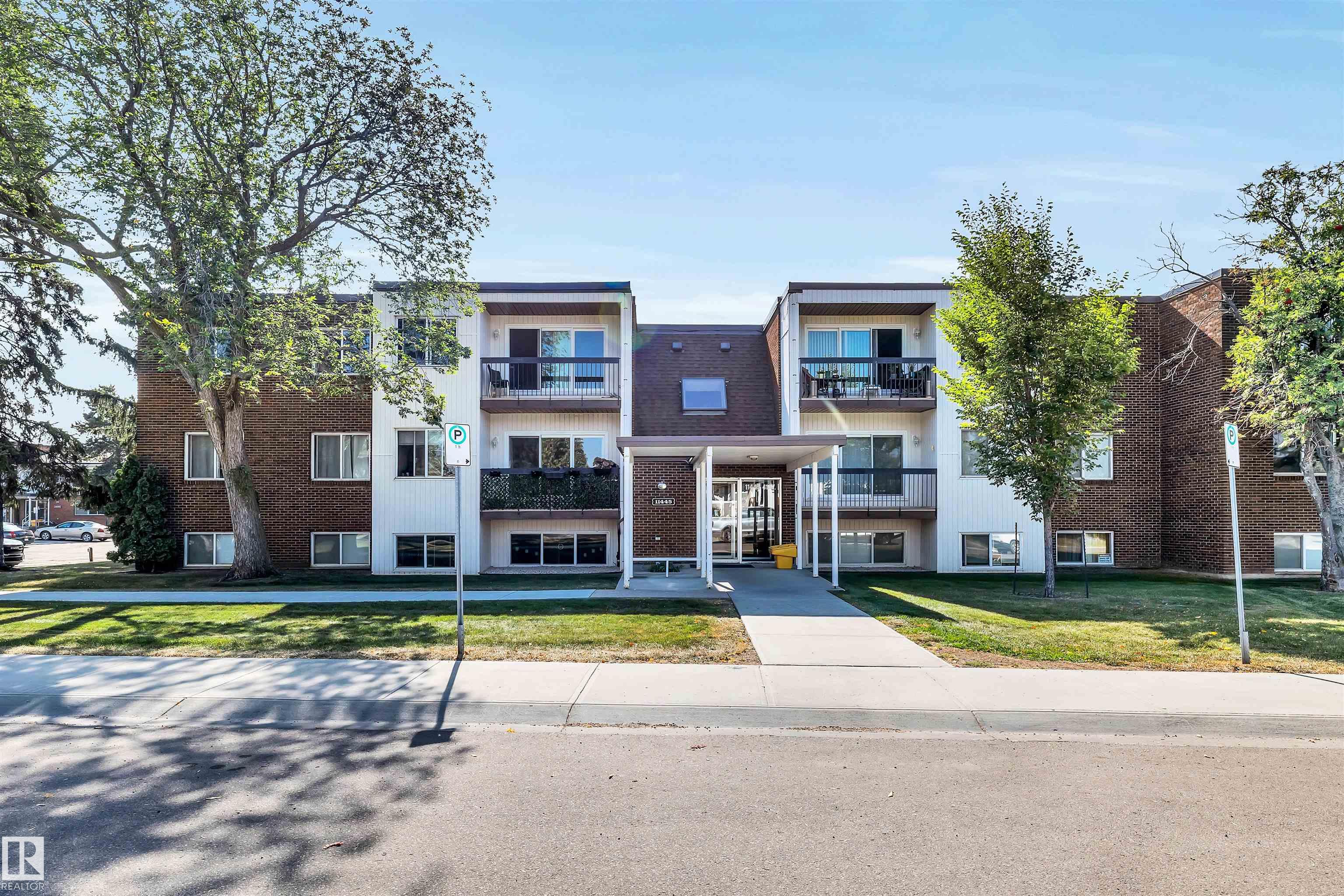 11445 41 Avenue Northwest #303, Edmonton, AB T6J 0T9