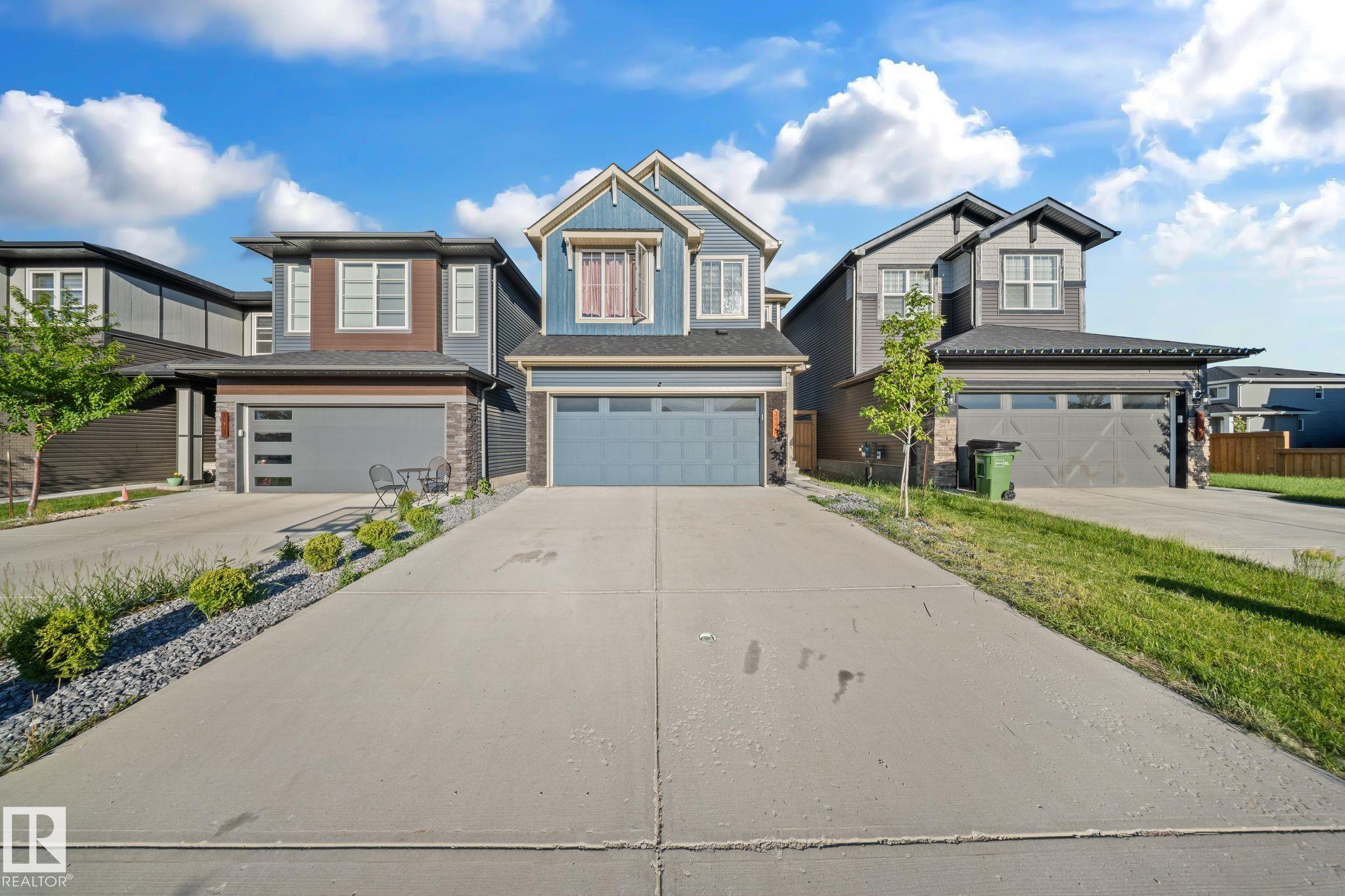3445 Checknita Tc Ter SW, Edmonton, AB T6W 4W5