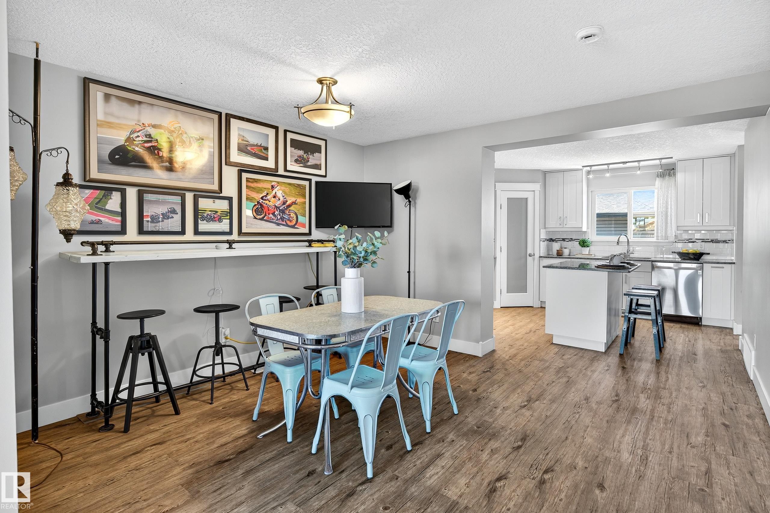 80 St Nw Unit 11636 St, Edmonton, AB T5B 2N2