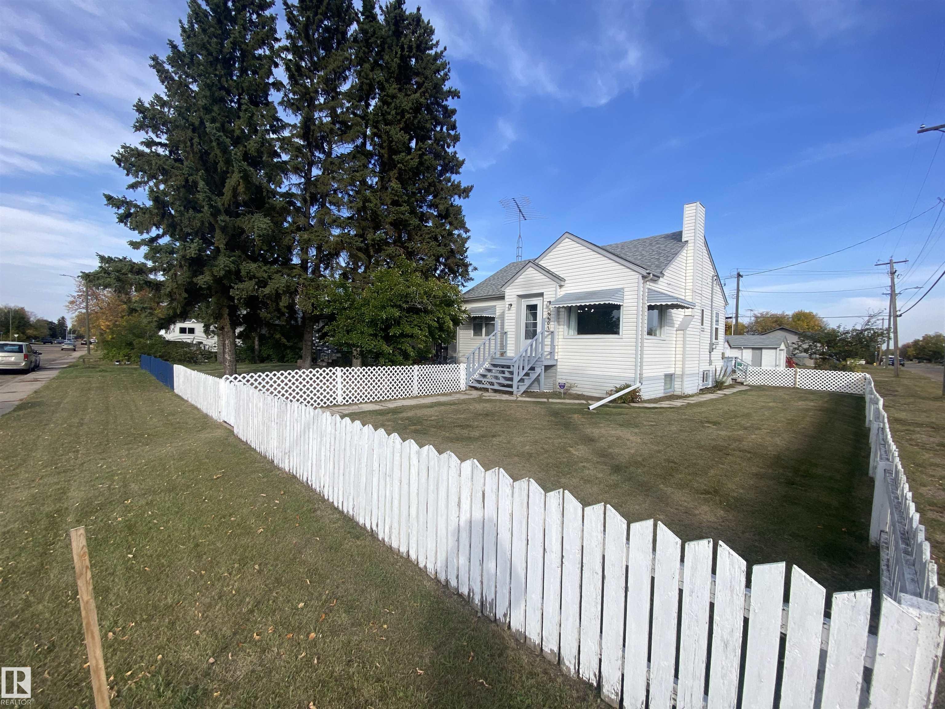 49 St Unit 5501 St #a, Vegreville, AB T9C 1K4