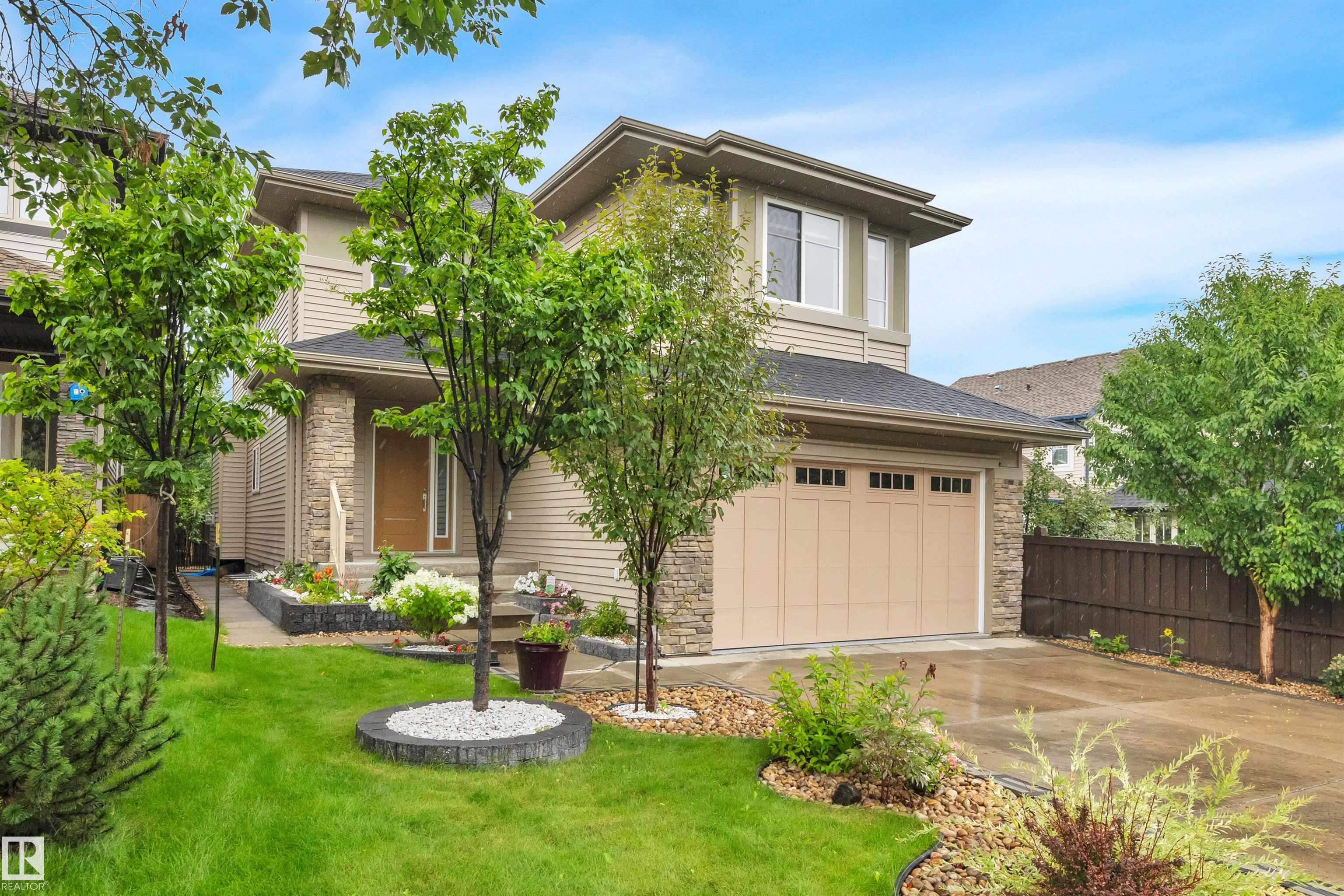1024 Armitage Cr Cres SW, Edmonton, AB T6W 0K6