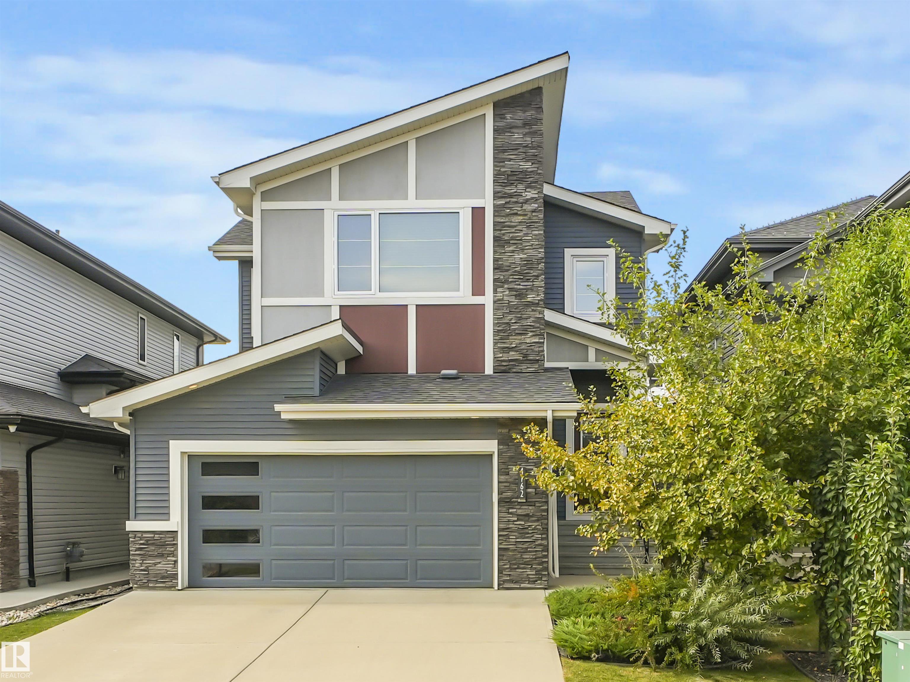 4162 Charles Li Link SW, Edmonton, AB T6W 3H1