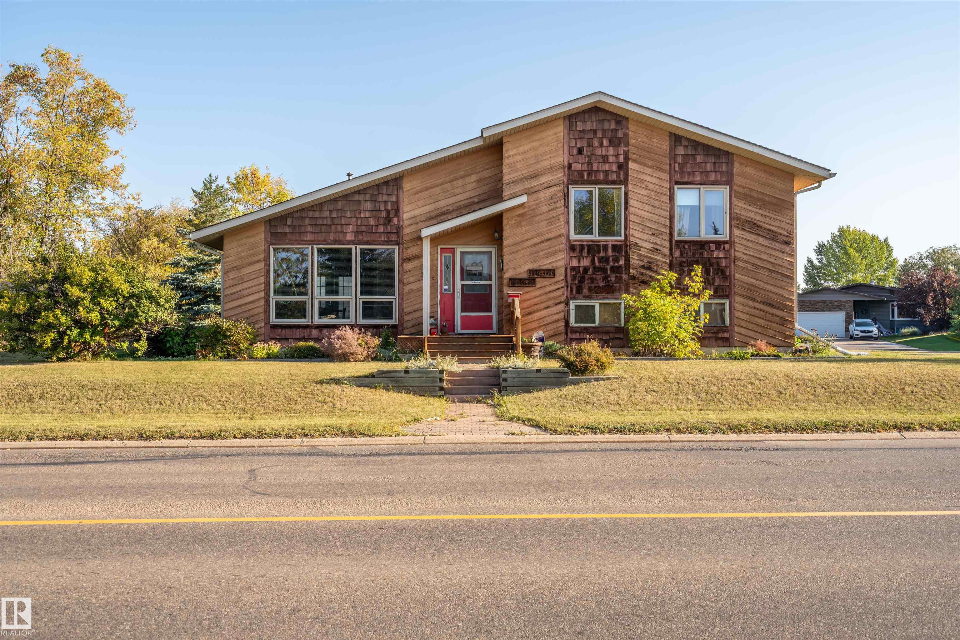 44 St Unit 4302 St, Bonnyville, AB T9N 1R9