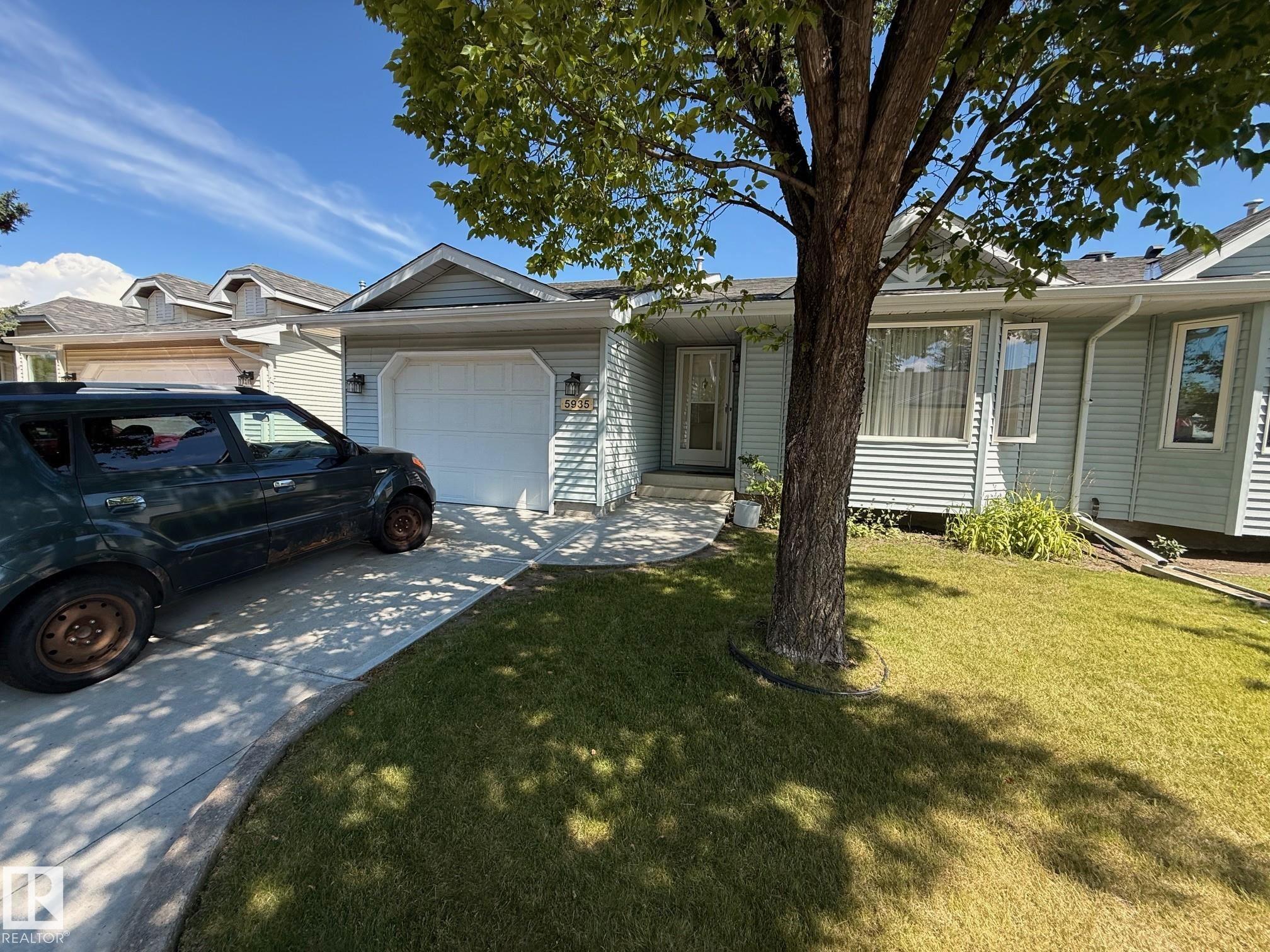189 St Nw Unit 5935 St, Edmonton, AB T6M 2J2
