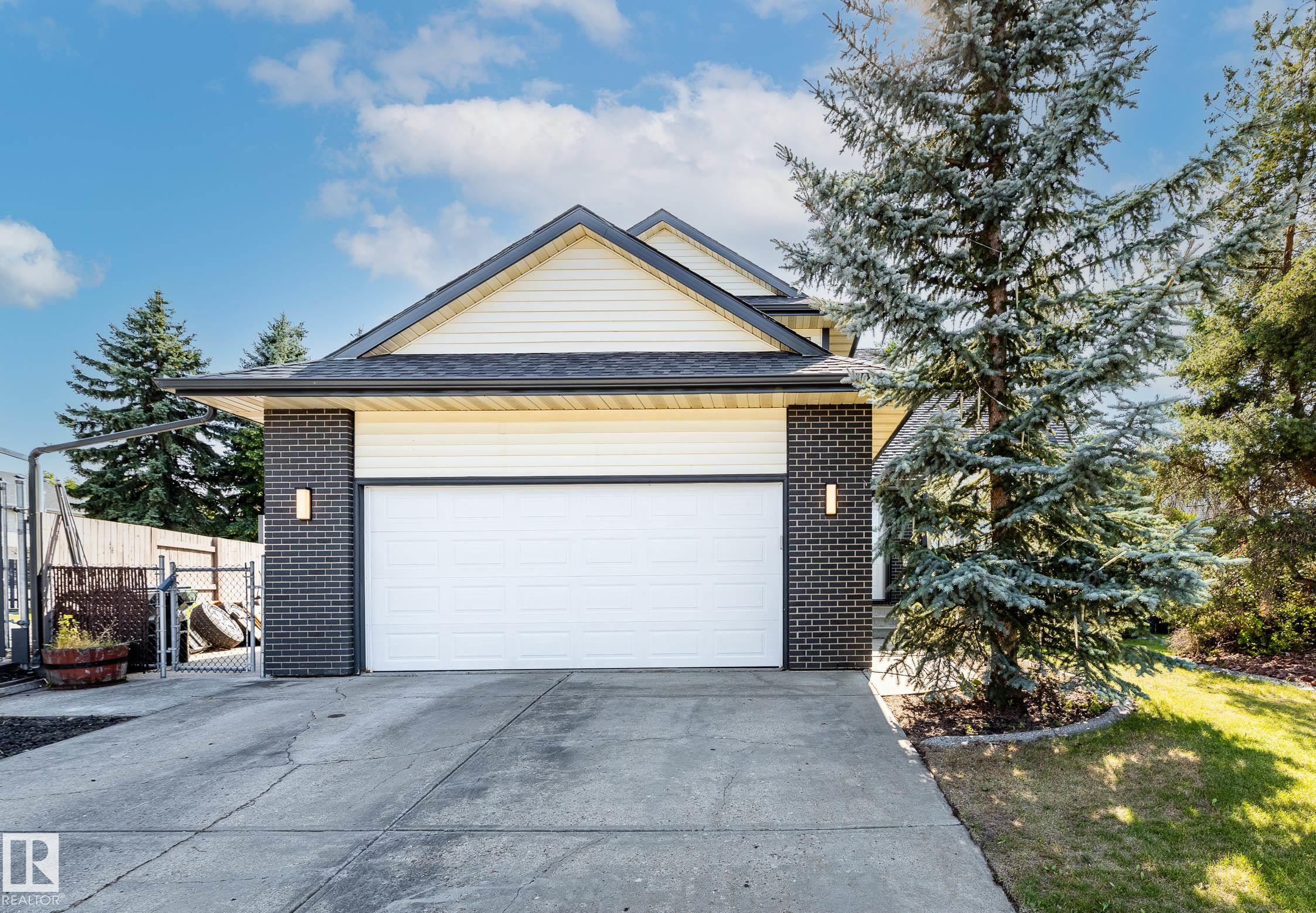 25 Carmel Co Ct, Sherwood Park, AB T8A 5A4