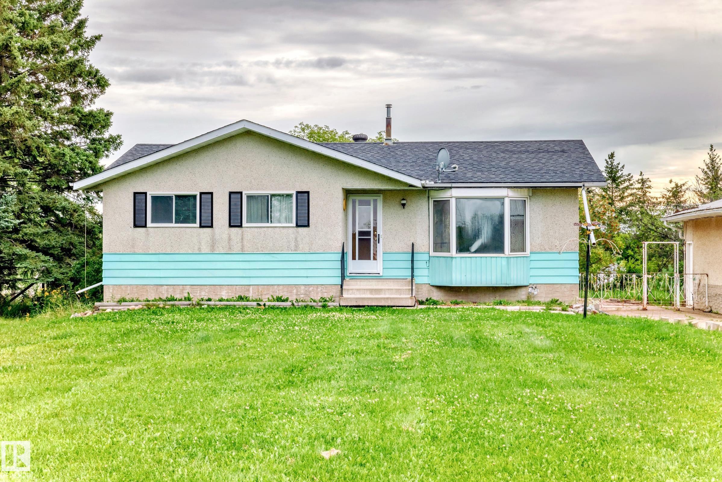 51349 Rge Road 222 NW, Rural Strathcona County, AB T8C 1H2