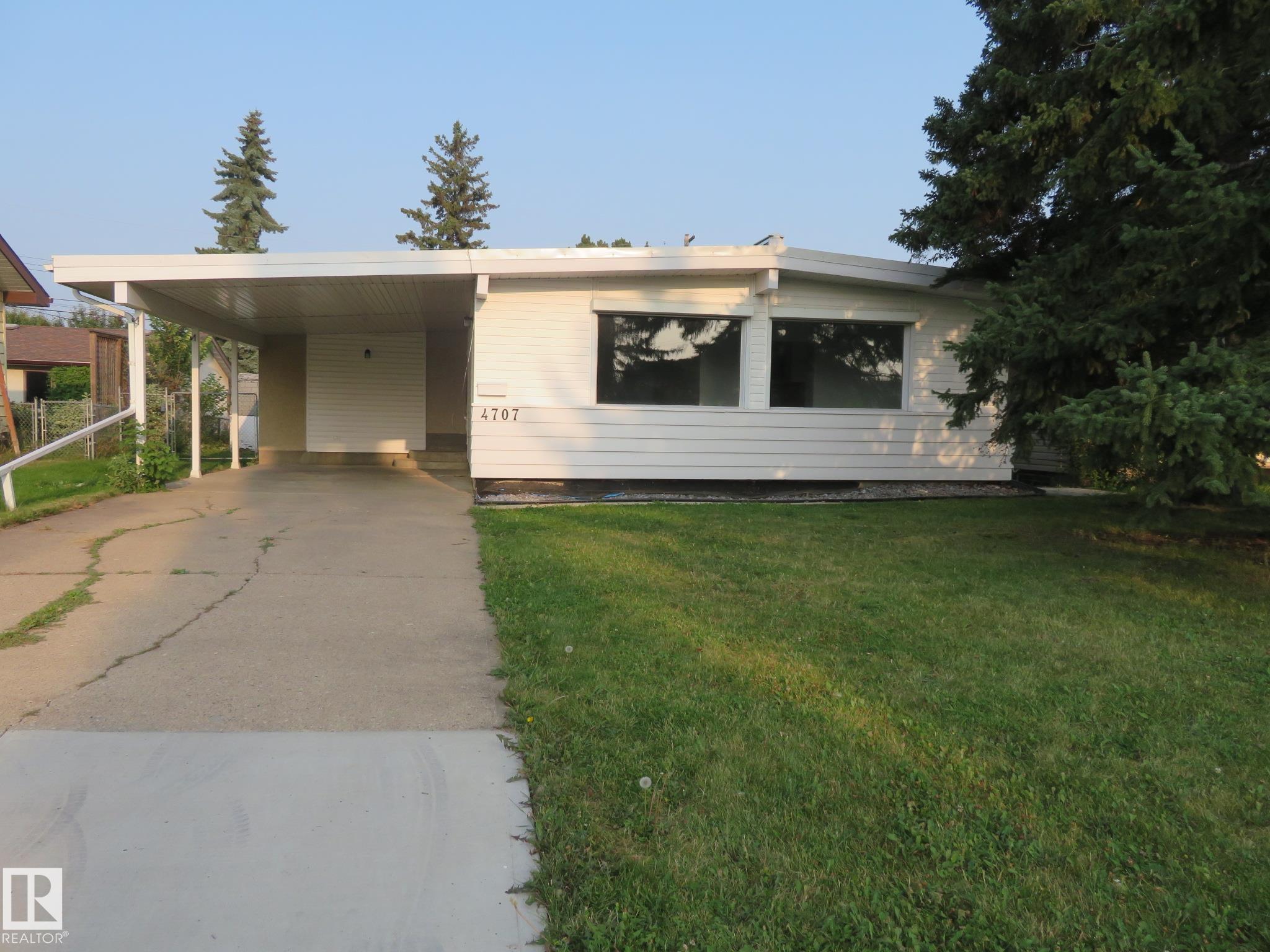 117 St Nw Unit 4707 St #a, Edmonton, AB T6H 3R9