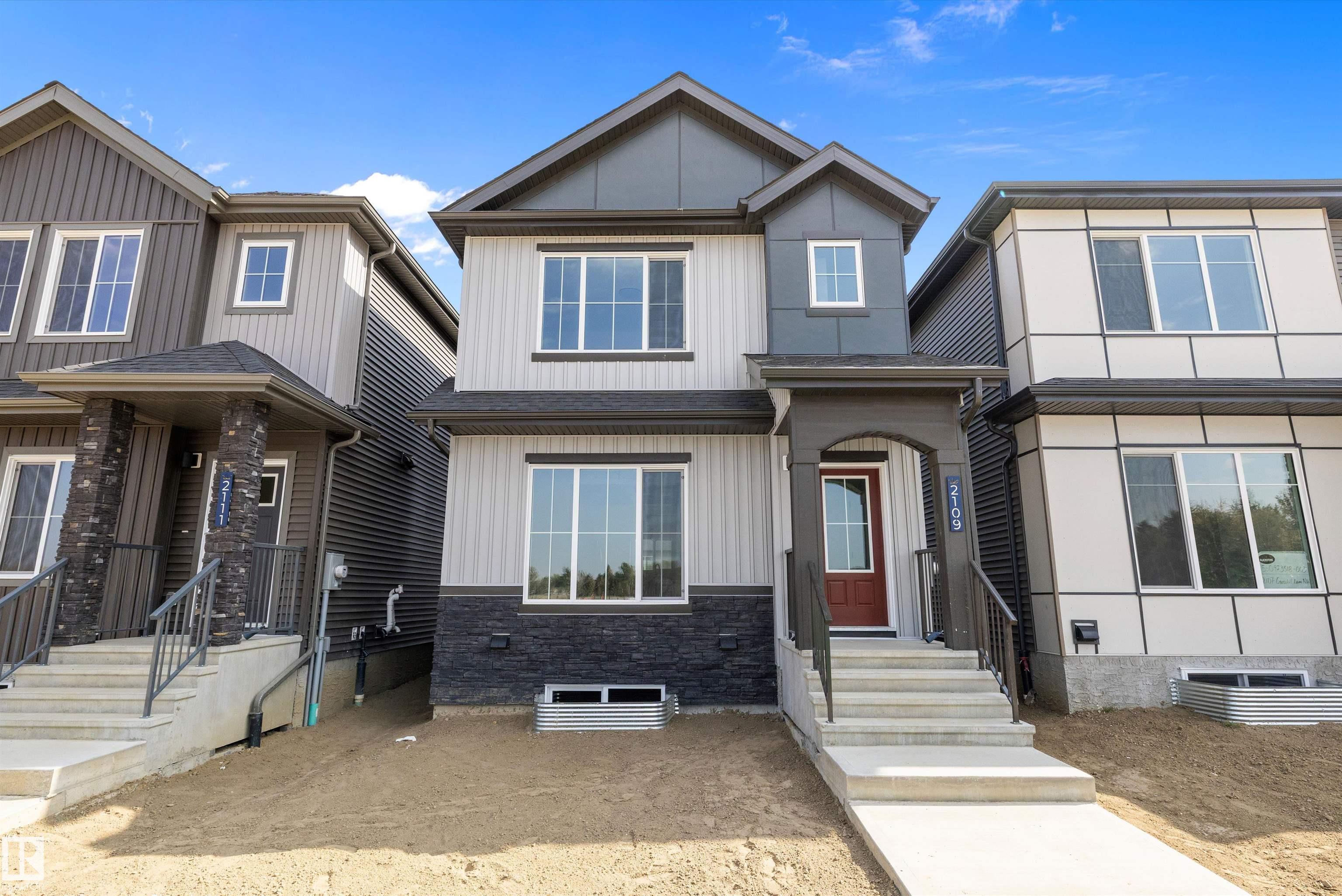 2109 Crossbill Ln NW, Edmonton, AB T5S 0R3