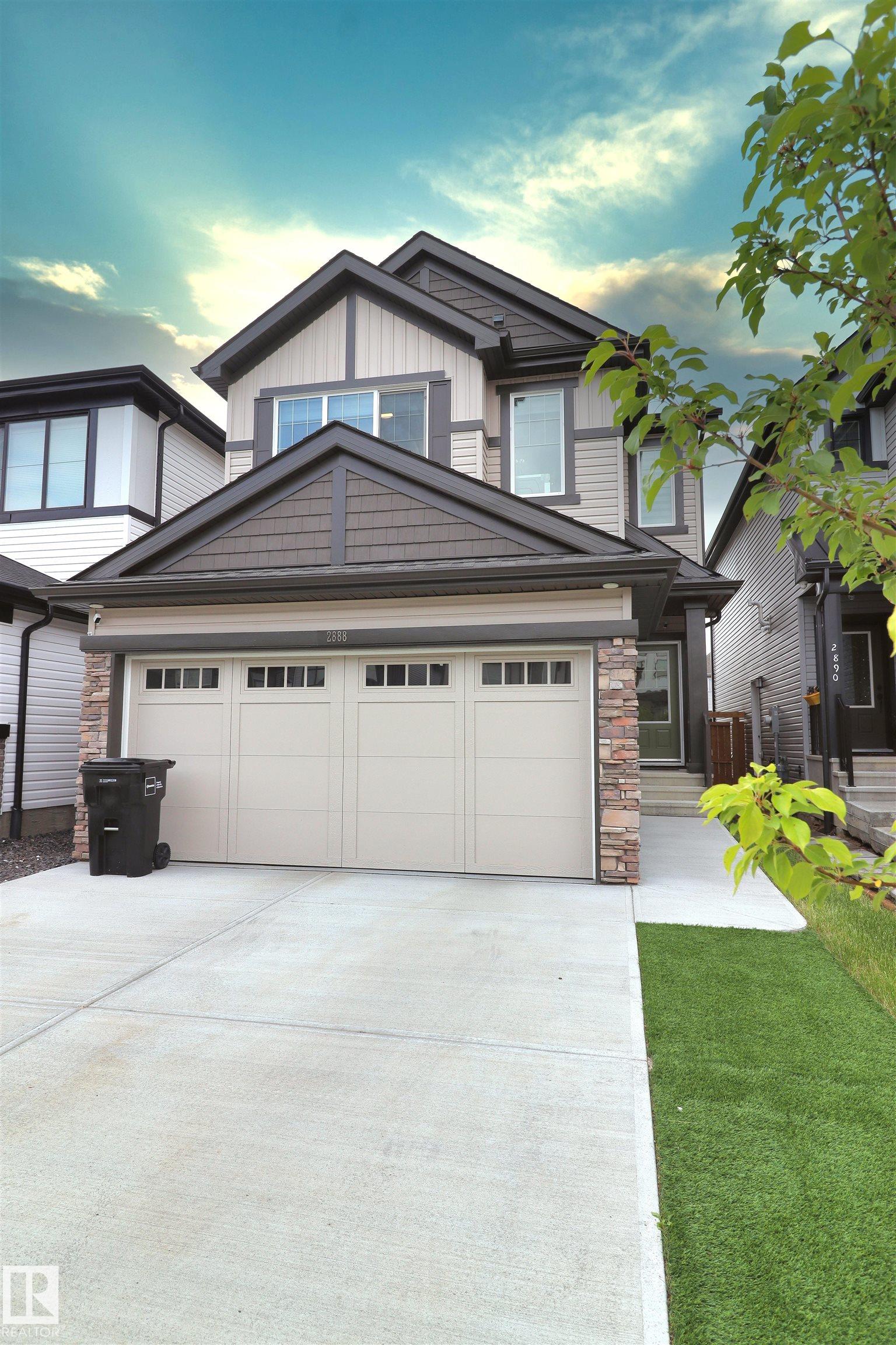 2888 Coughlan Grn SW, Edmonton, AB T6W 4B2