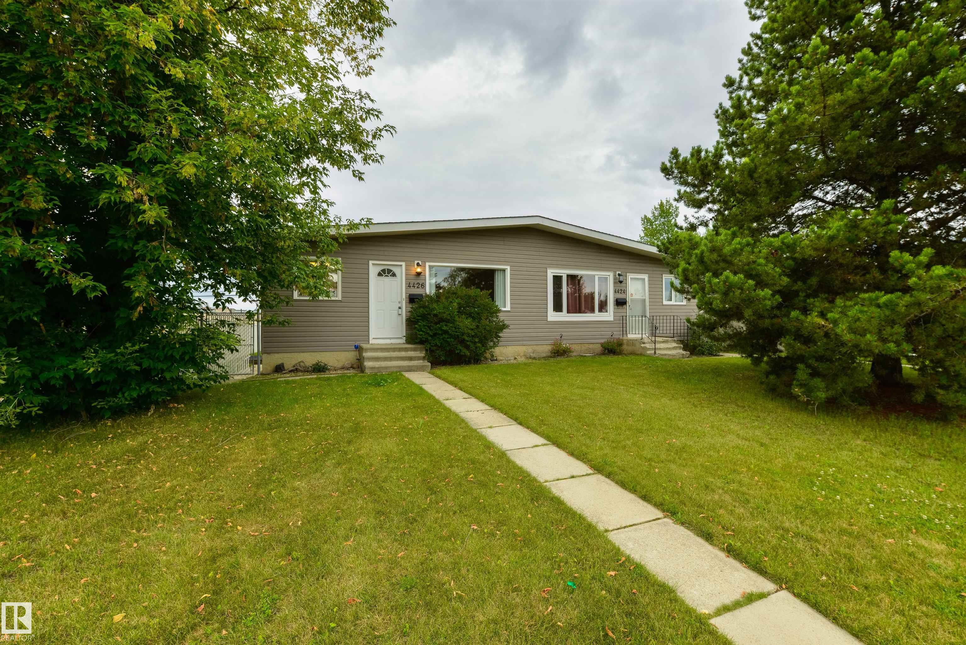47 St Unit 4426 St, Stony Plain, AB T7Z 1H9