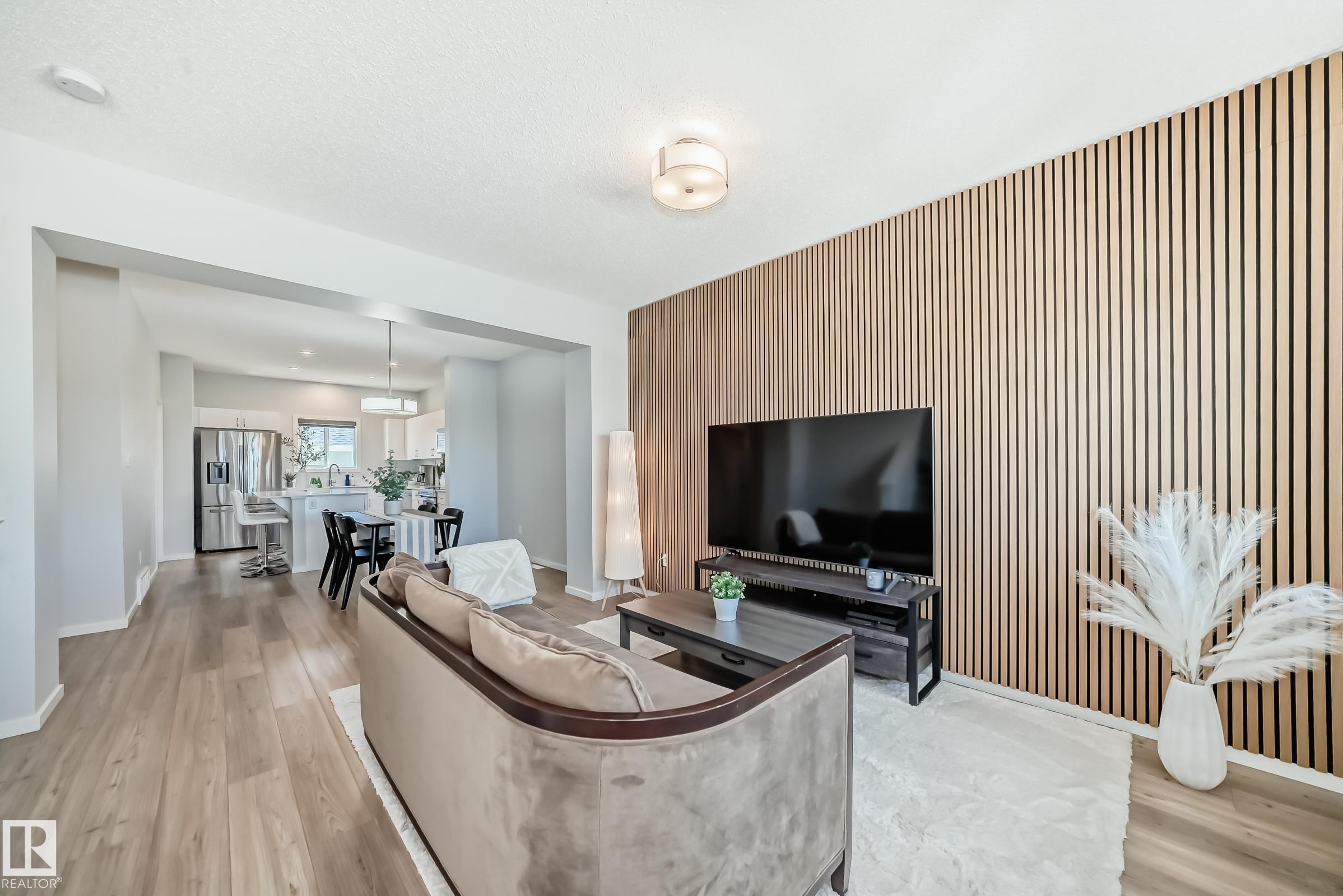 461 Glenridding Ravine Dr SW, Edmonton, AB T6W 4X3