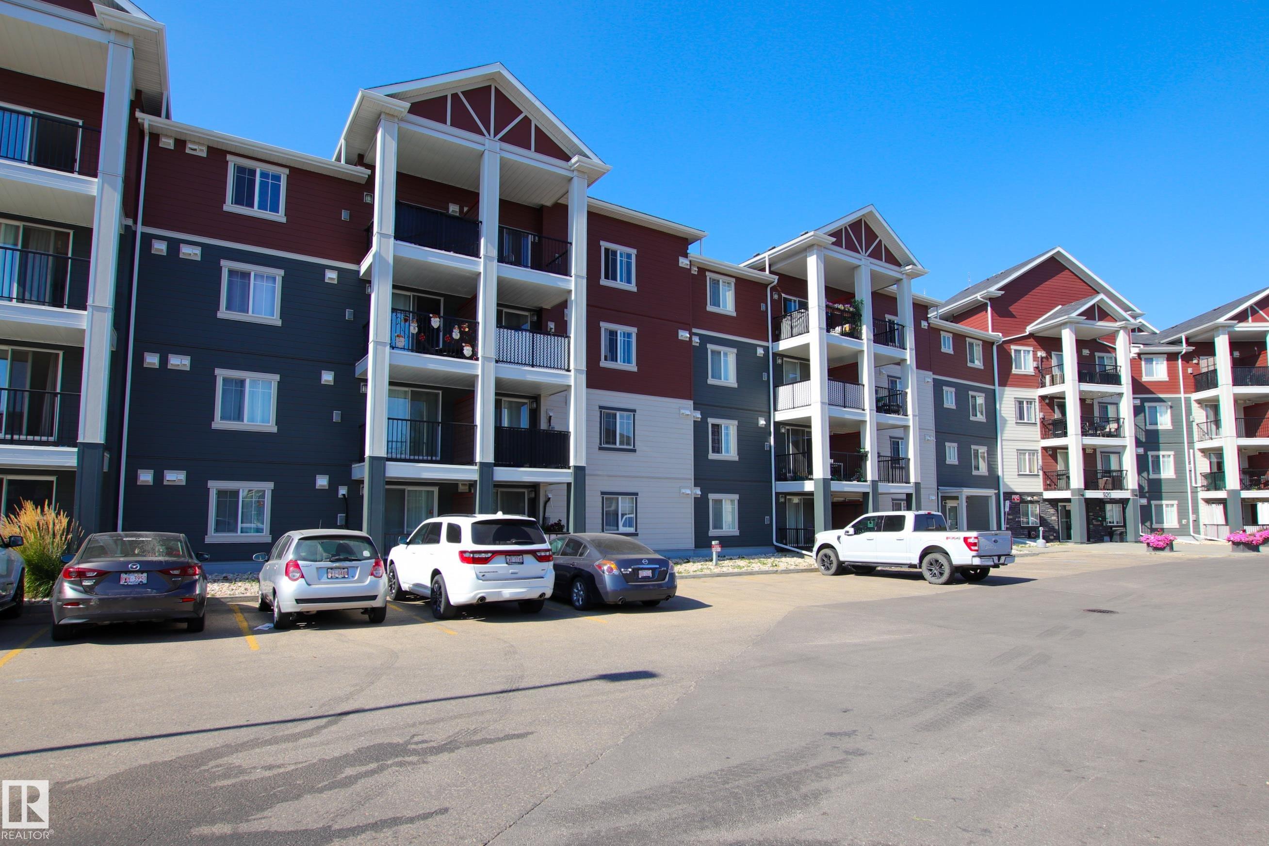 920 156 Street Northwest #125, Edmonton, AB T6R 0N6