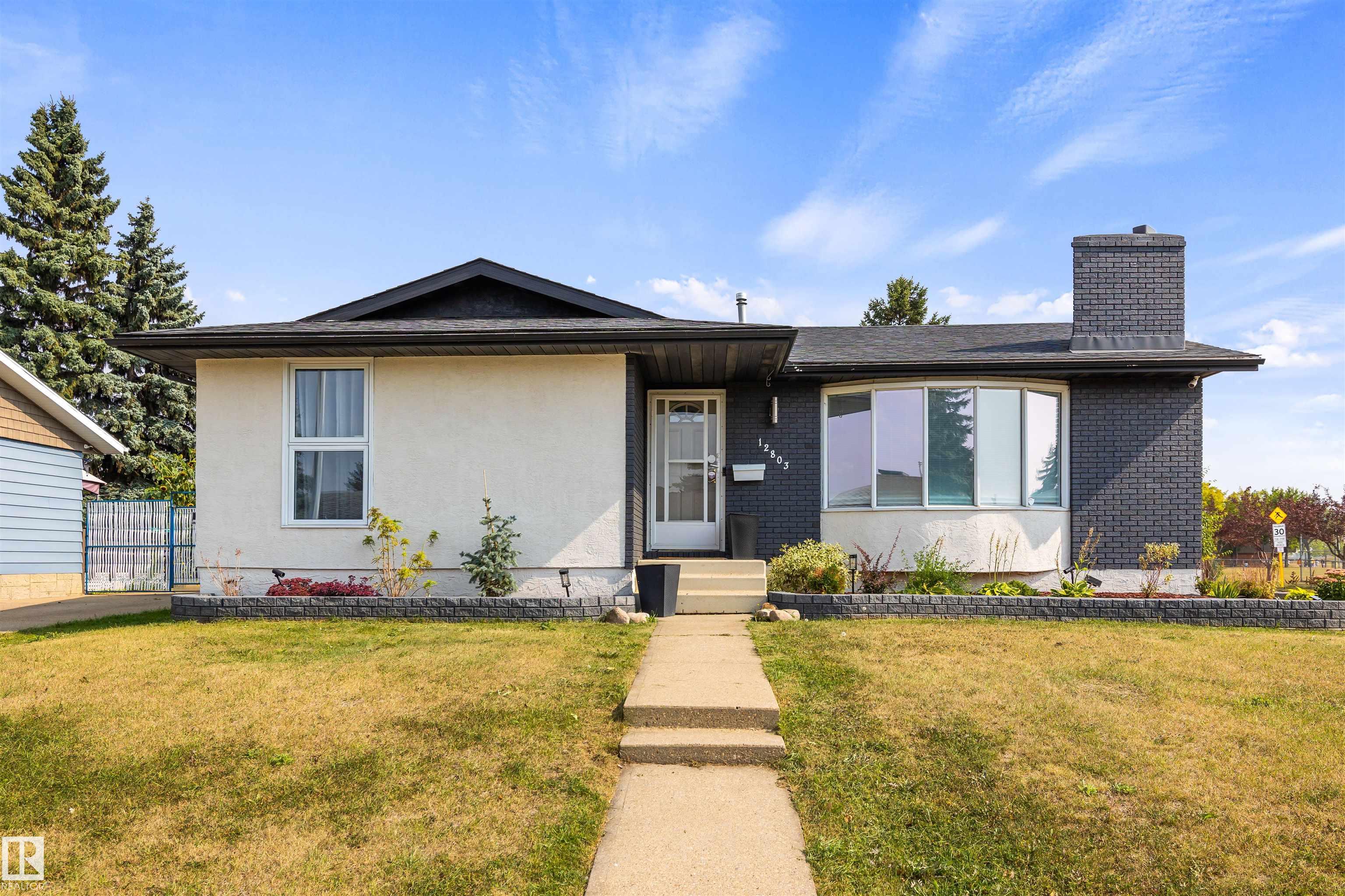 47 St Nw Unit 12803 St, Edmonton, AB T5A 2J8