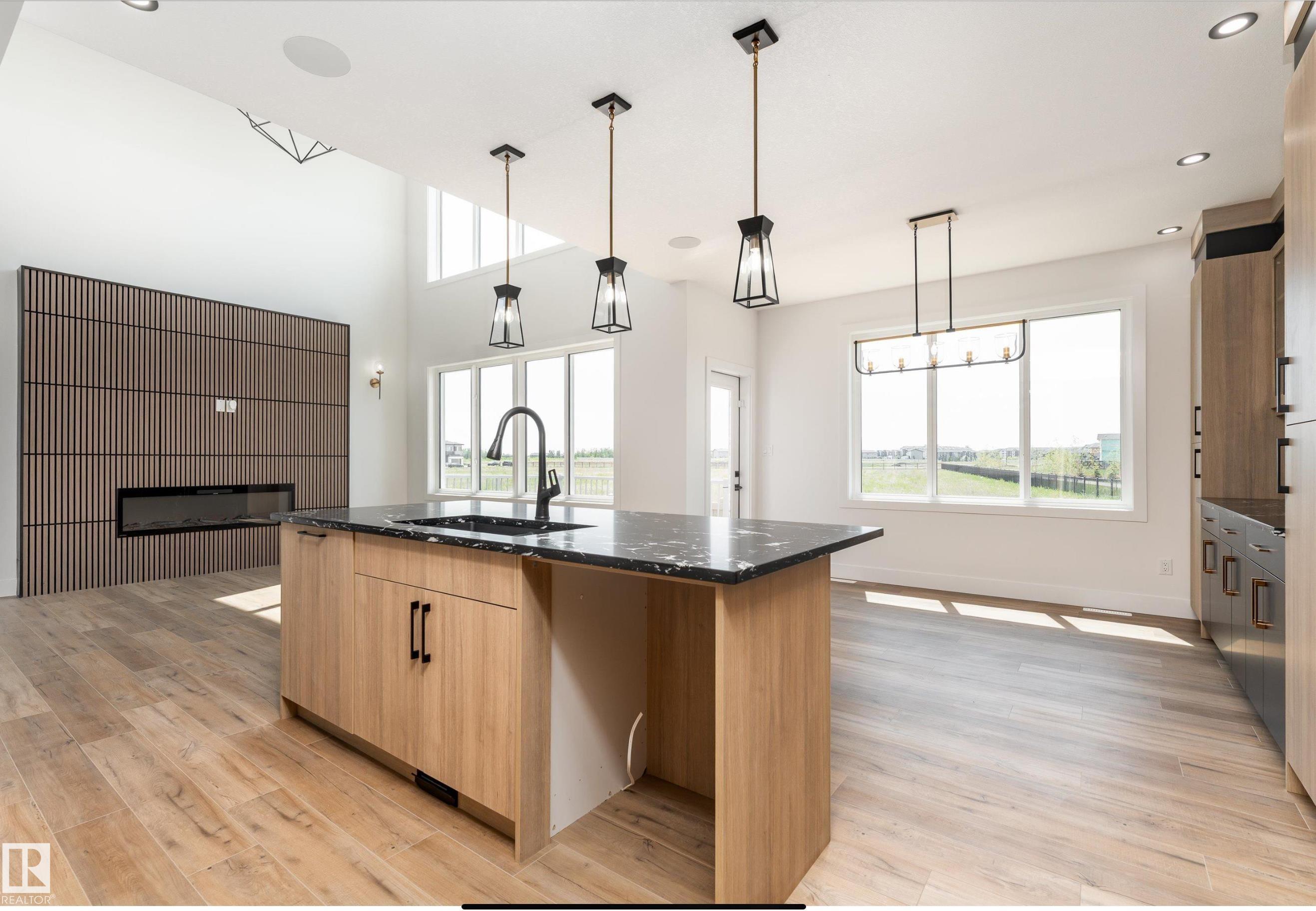 95 Edgefield Way, St. Albert, AB T8N 7Z9