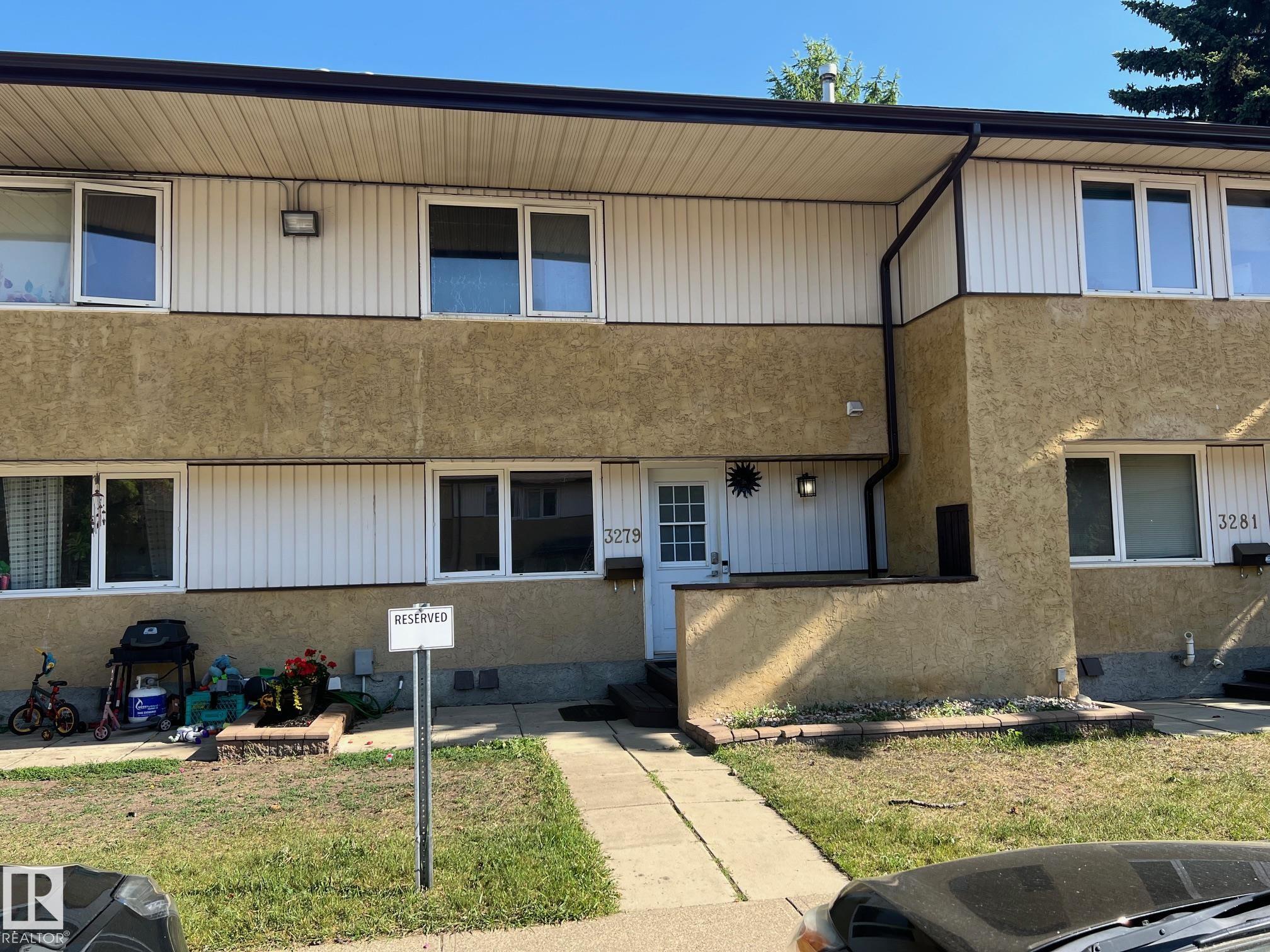 139 Av Nw Unit 3279 Ave, Edmonton, AB T5Y 1T2