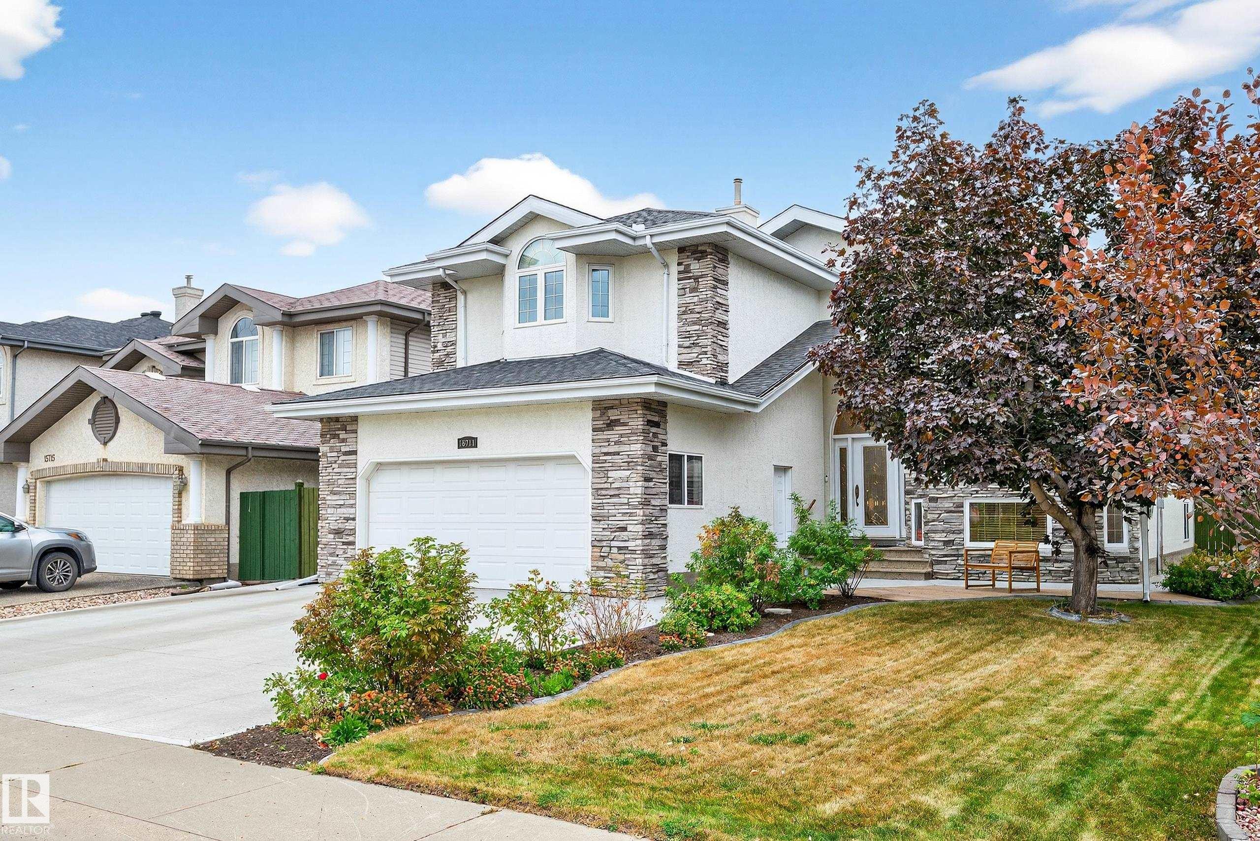 135 St Nw Unit 15711 St, Edmonton, AB T6V 1P6