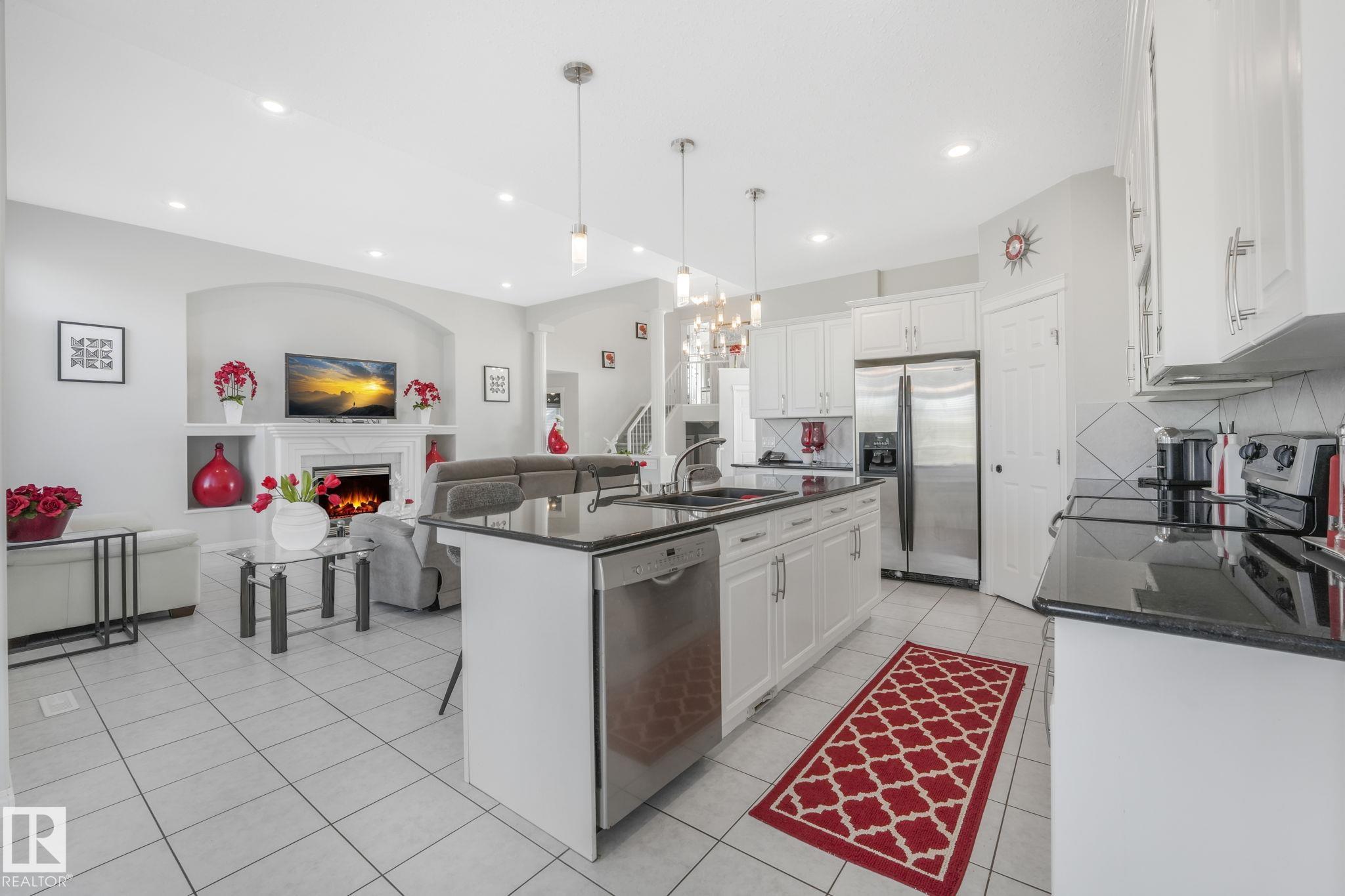 2 St Ne Unit 16239 St, Edmonton, AB T5Y 3K6