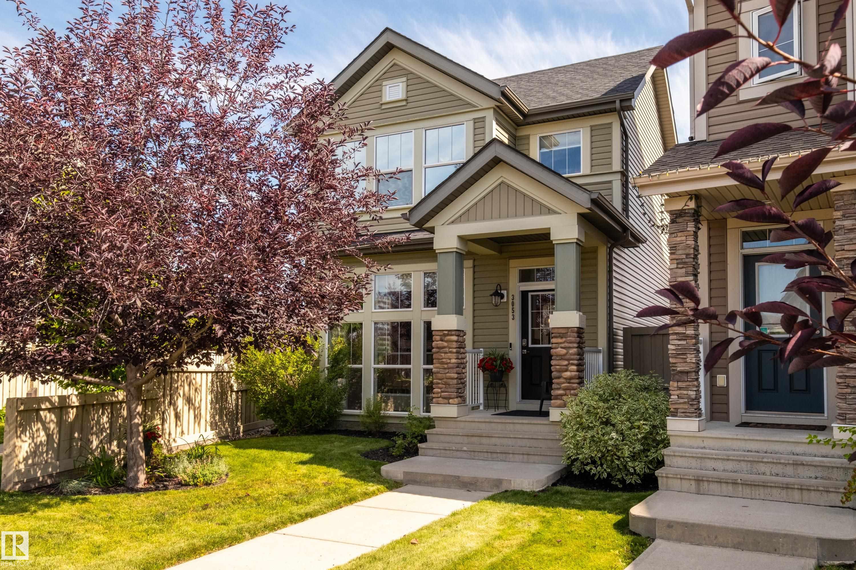 3053 Arthurs Cr Cres SW, Edmonton, AB T6W 2H8