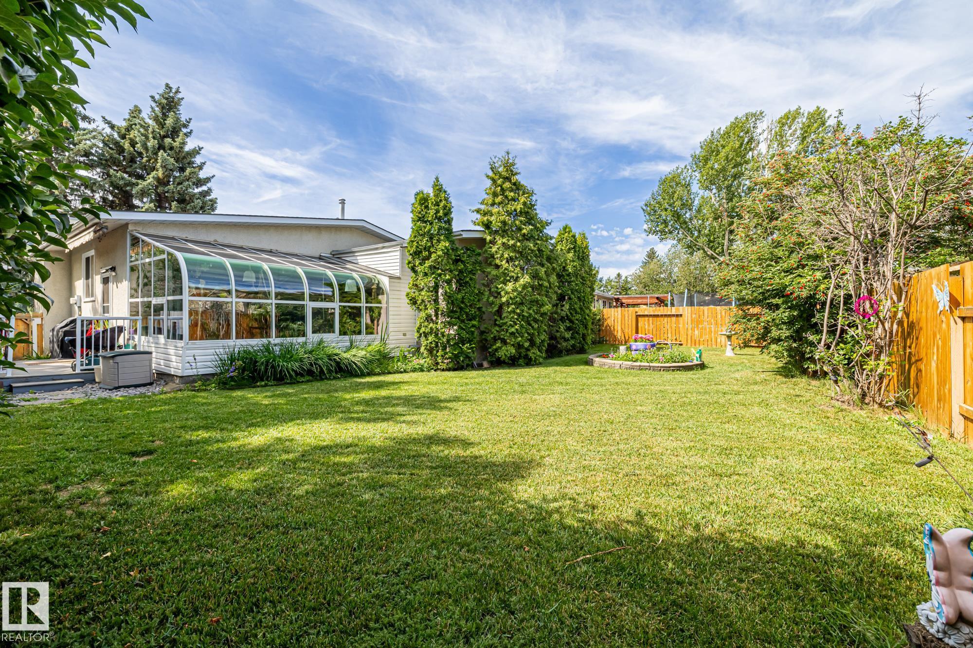 143 Av Nw Unit 12250 Ave, Edmonton, AB T5X 3R7