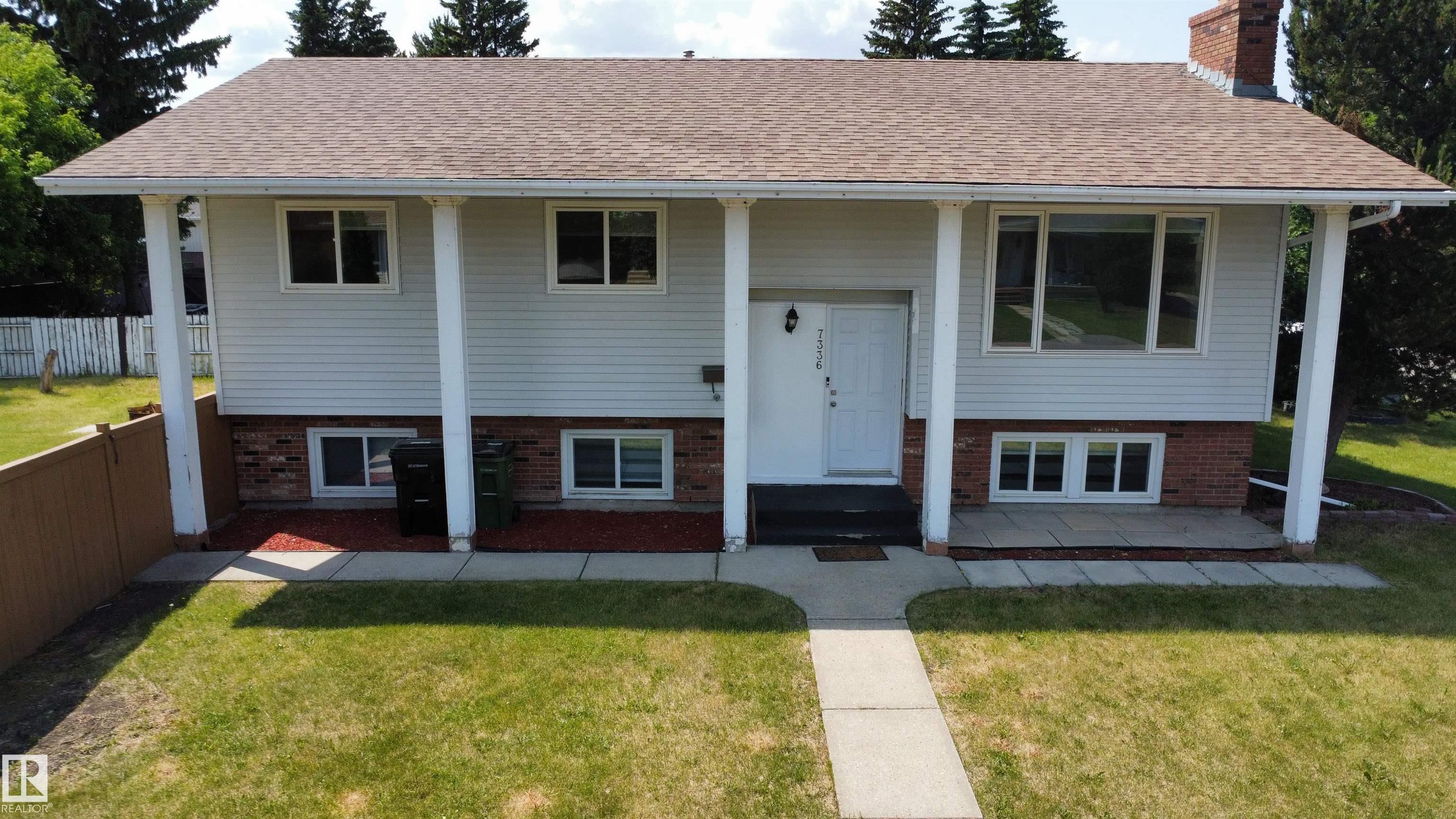 21 Av Nw Unit 7336 Ave, Edmonton, AB T6K 2C4