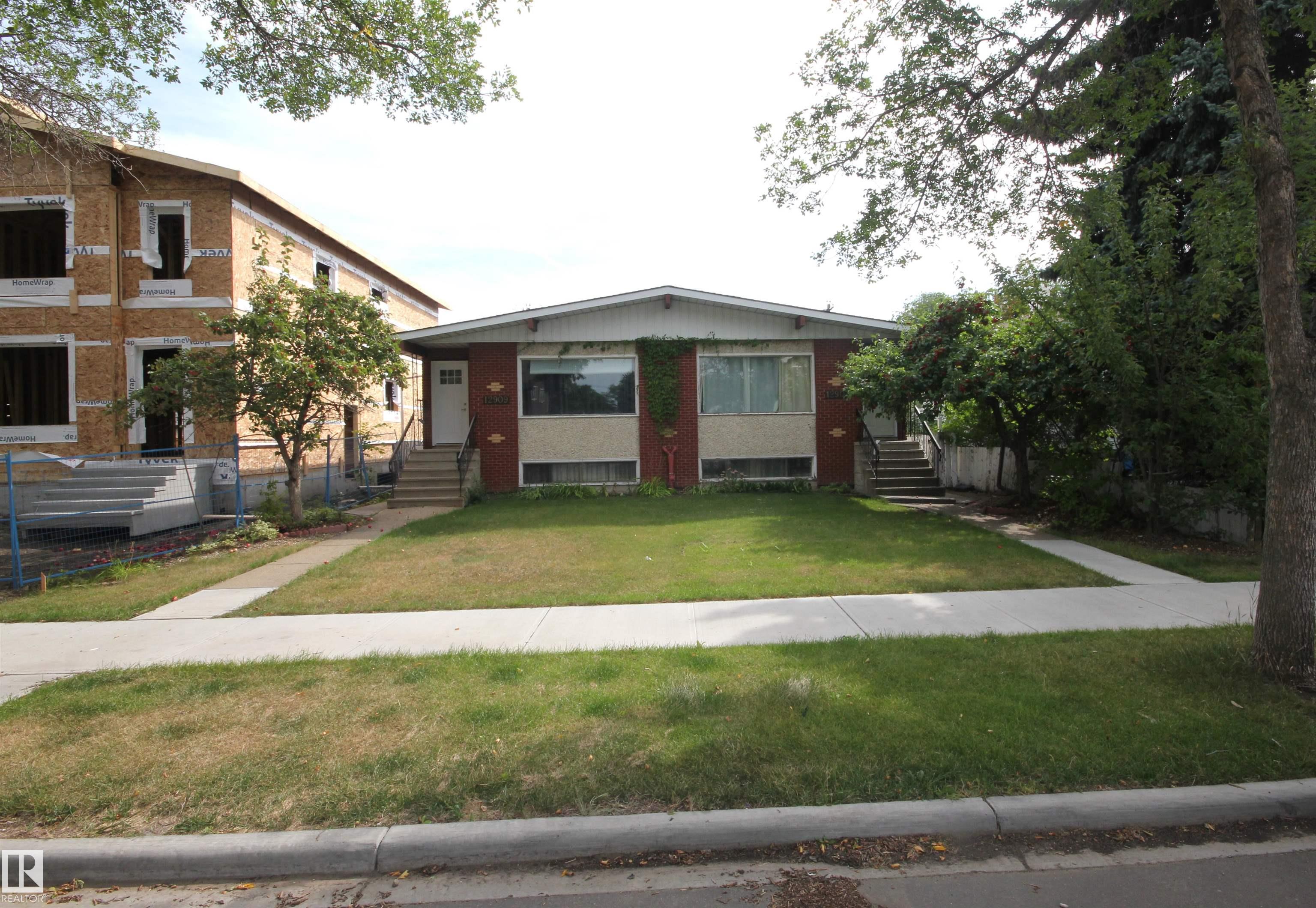 12907 12909 123 St NW, Edmonton, AB T5L 0A7