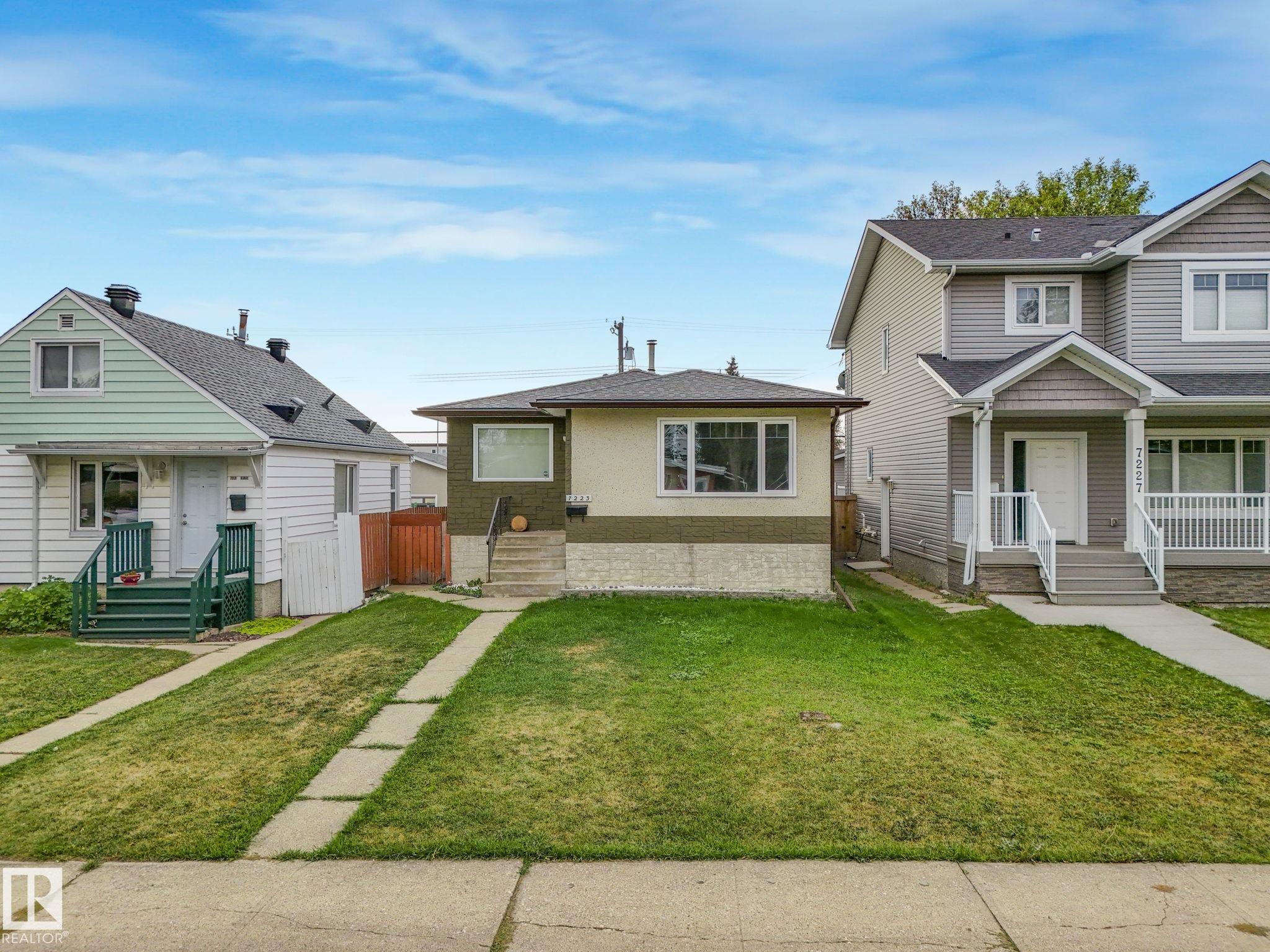 83 Av Nw Unit 7223 Ave, Edmonton, AB T6B 0G7