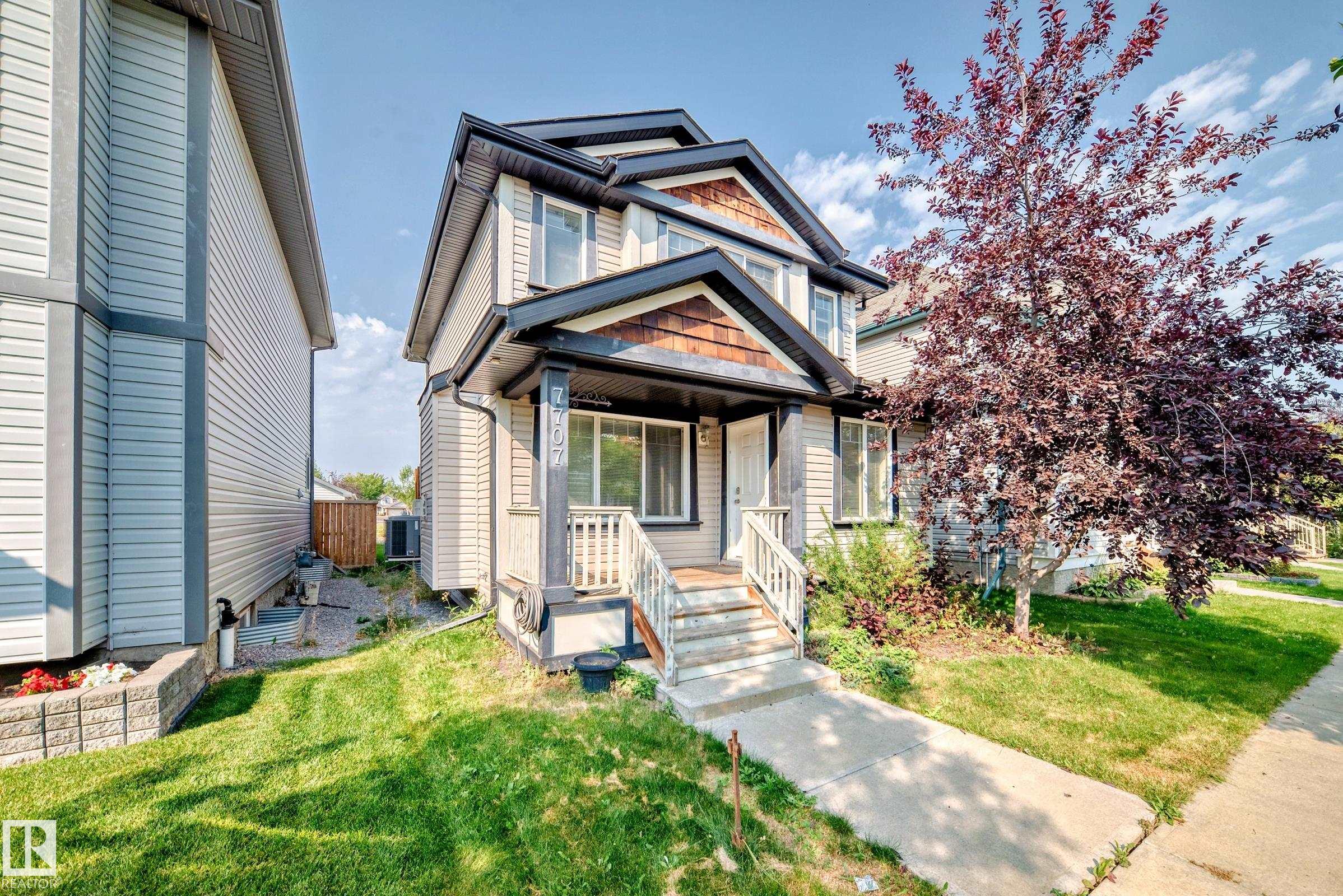 7707 Schmid Cr Cres NW, Edmonton, AB T6R 0K6