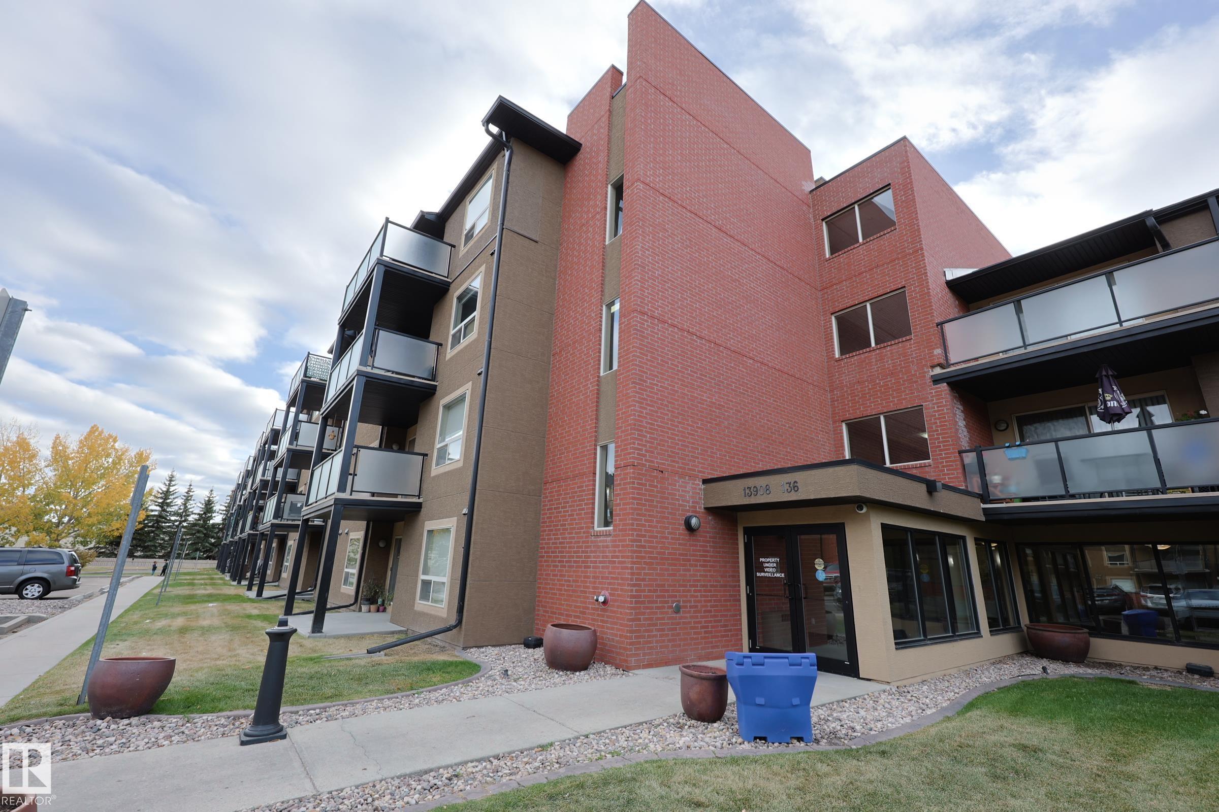 13908 136 Street Northwest #306, Edmonton, AB T6V 1Y4