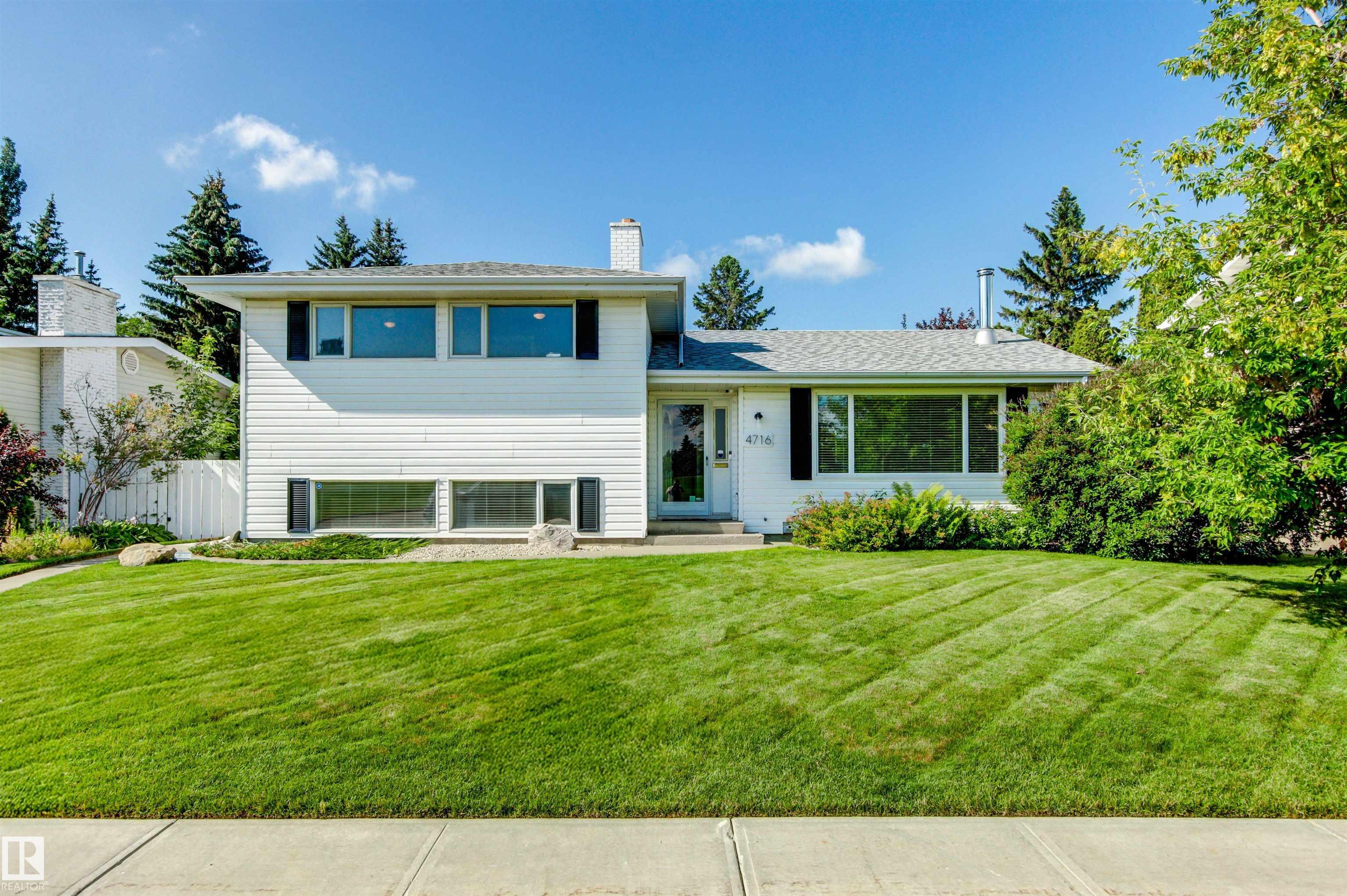 124 St Nw Unit 4716 St, Edmonton, AB T6H 3T8