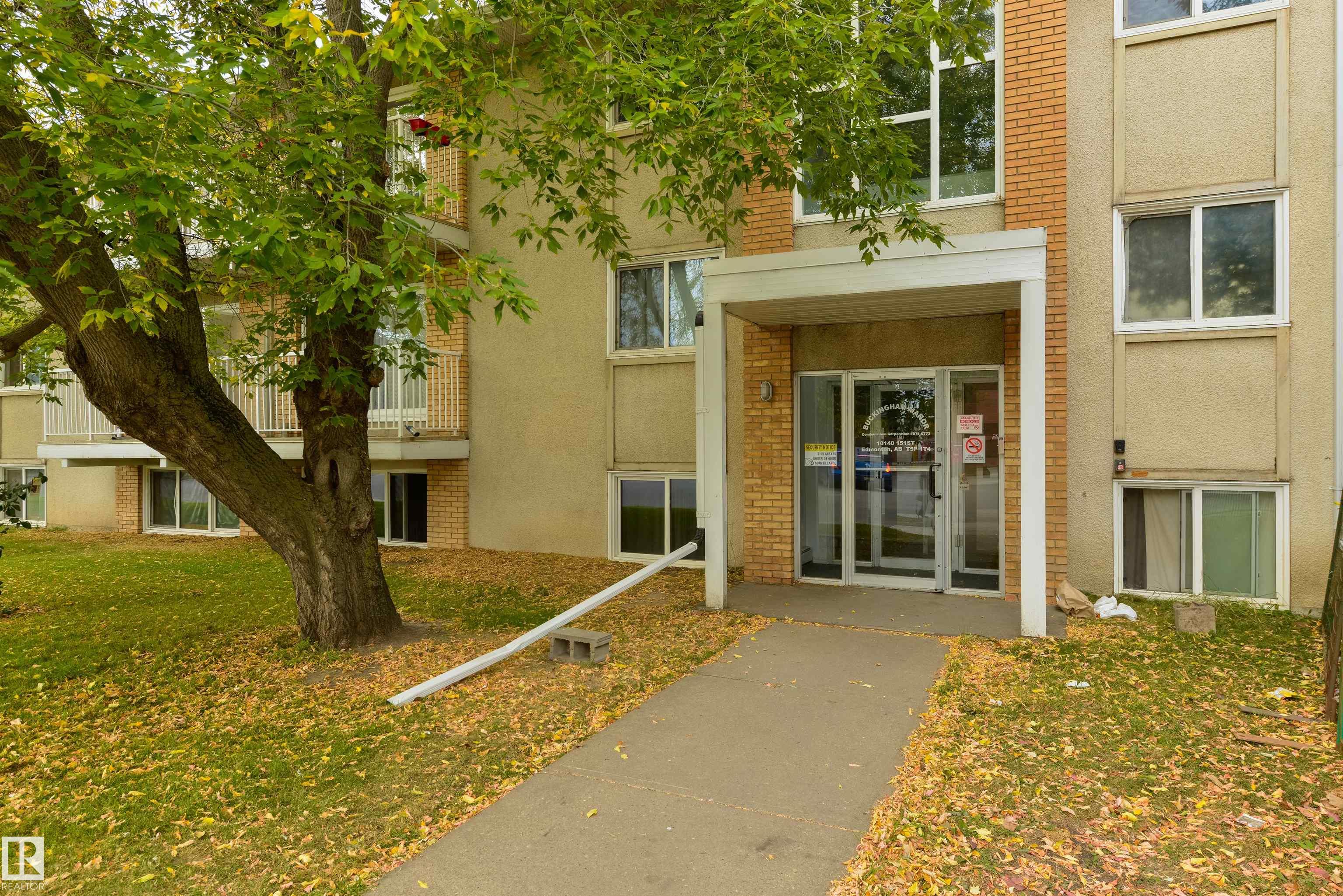 10140 151 Street Northwest #301, Edmonton, AB T5P 1T4