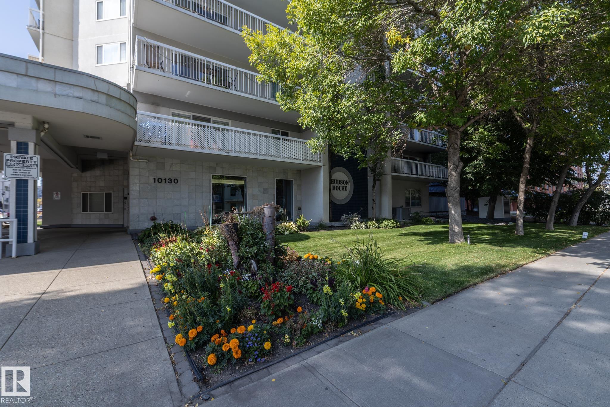 10130 114 Street Northwest #205, Edmonton, AB T5K 2S6