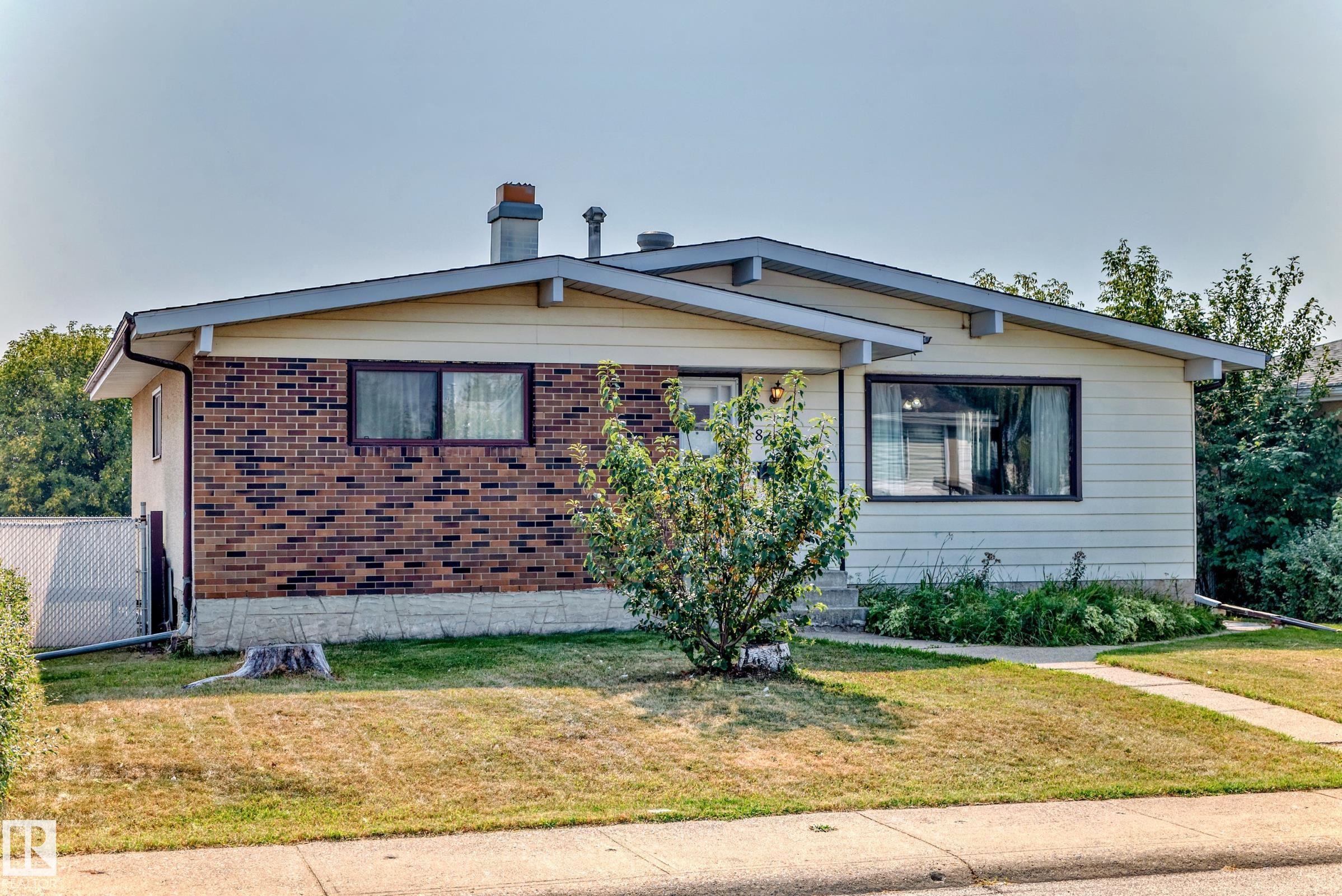 150 Av Nw Unit 8311 Ave, Edmonton, AB T5E 1B9