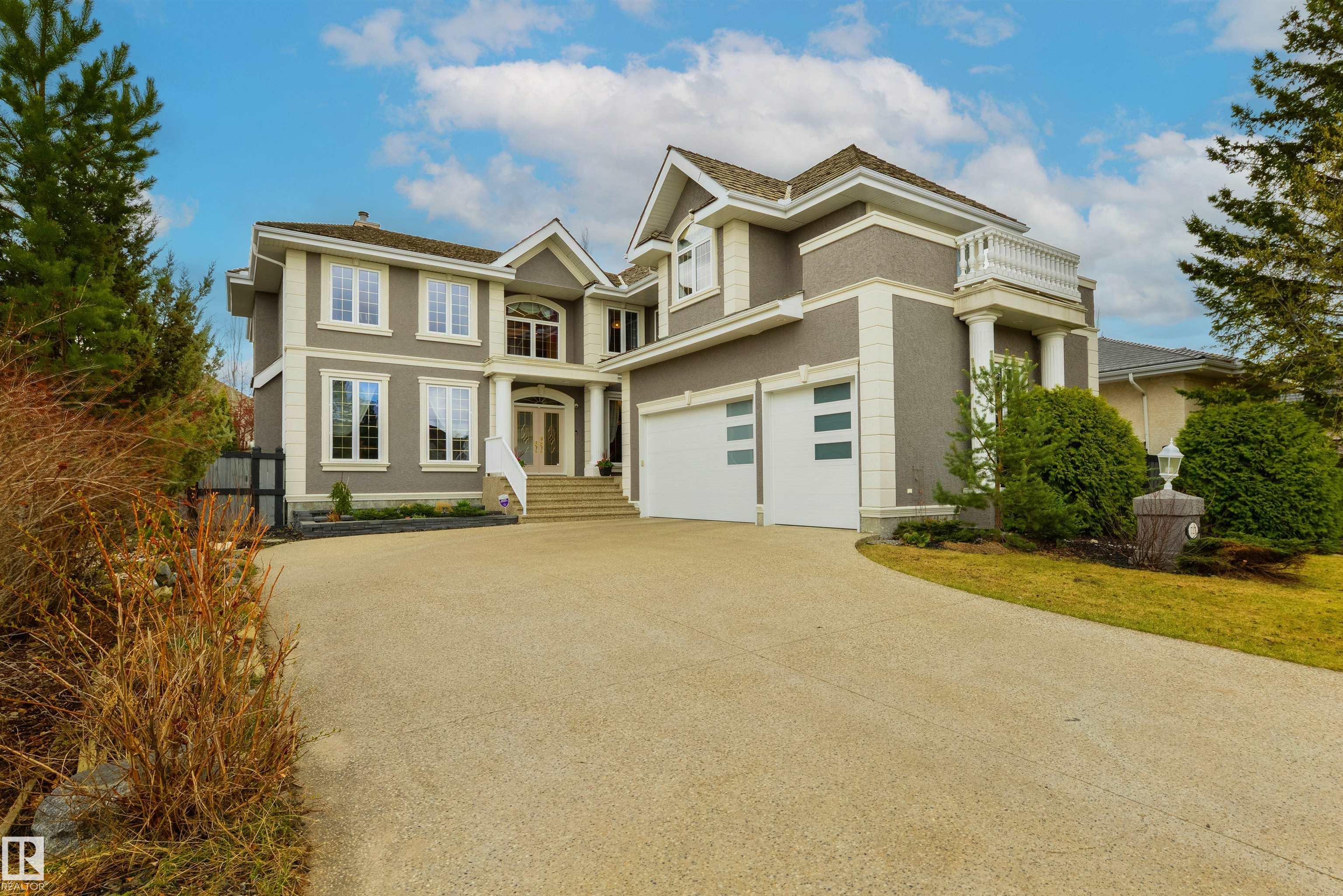 727 Hetu Ln NW, Edmonton, AB T6R 2W9