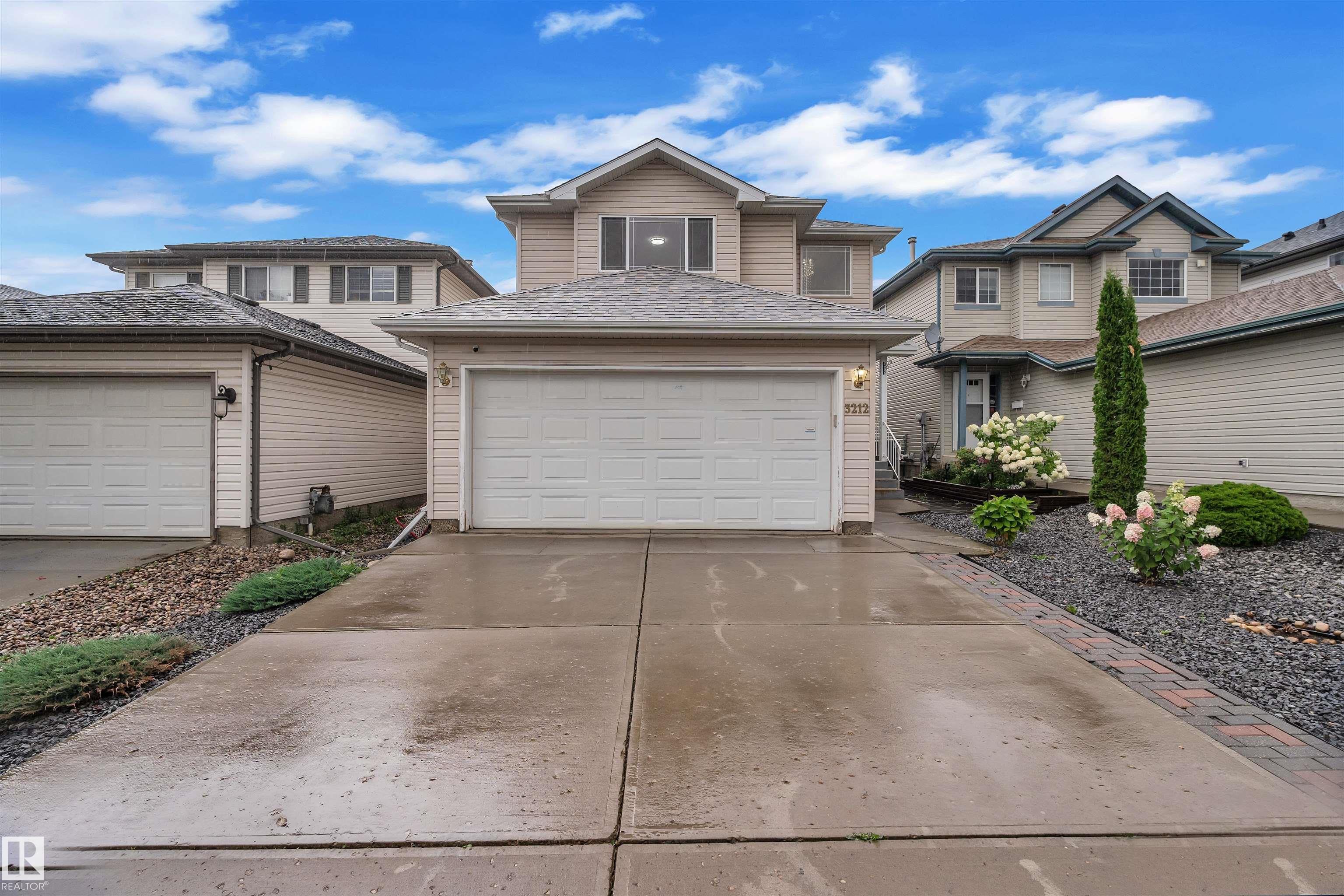 29 Av Nw Unit 3212 Ave, Edmonton, AB T6T 1T3