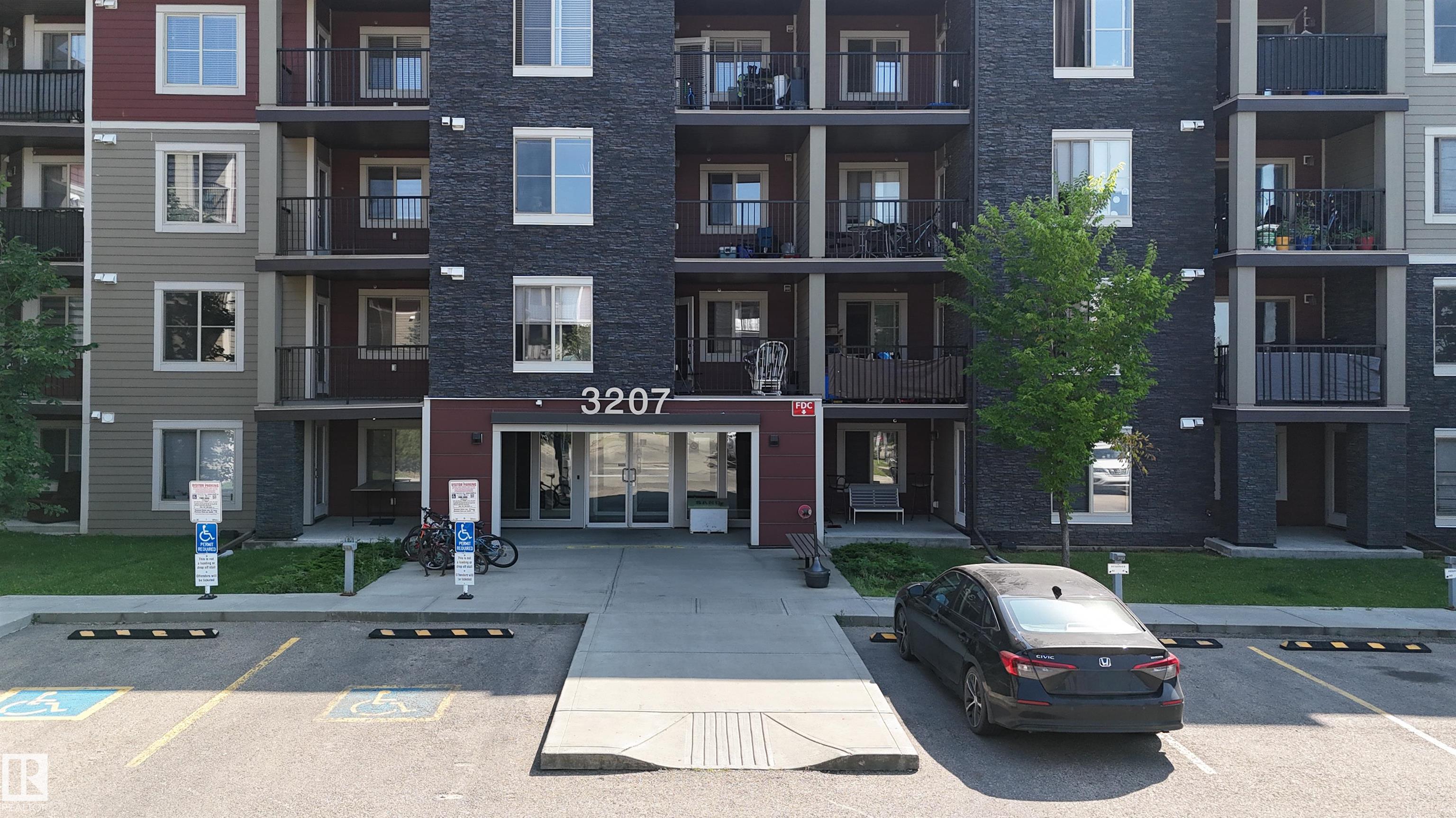 3207 James Mowatt Trail Southwest #204, Edmonton, AB T6W 3L6