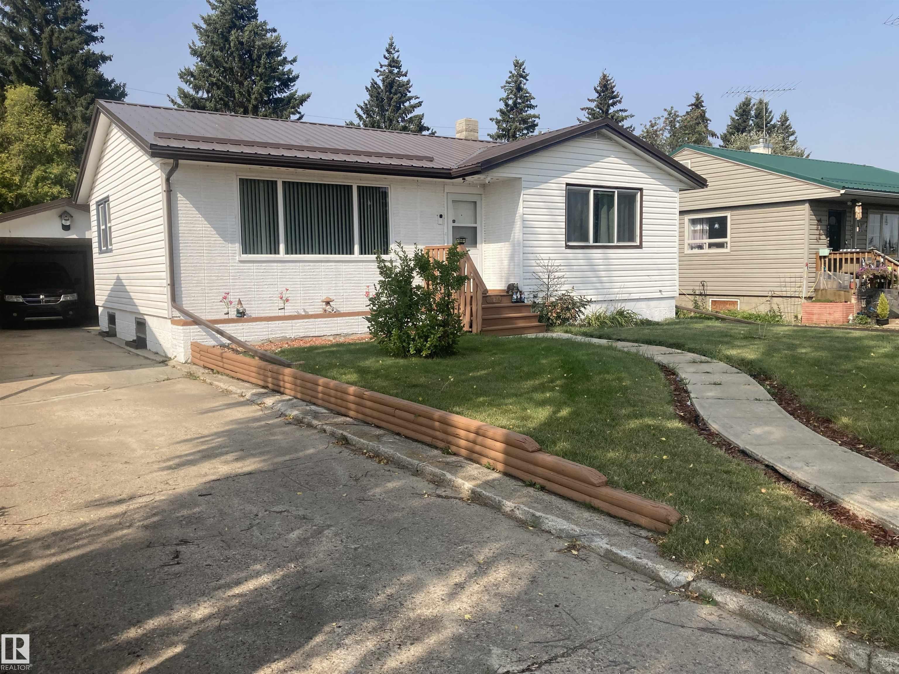 49 St Unit 5220 St, Willingdon, AB T0B 4R0