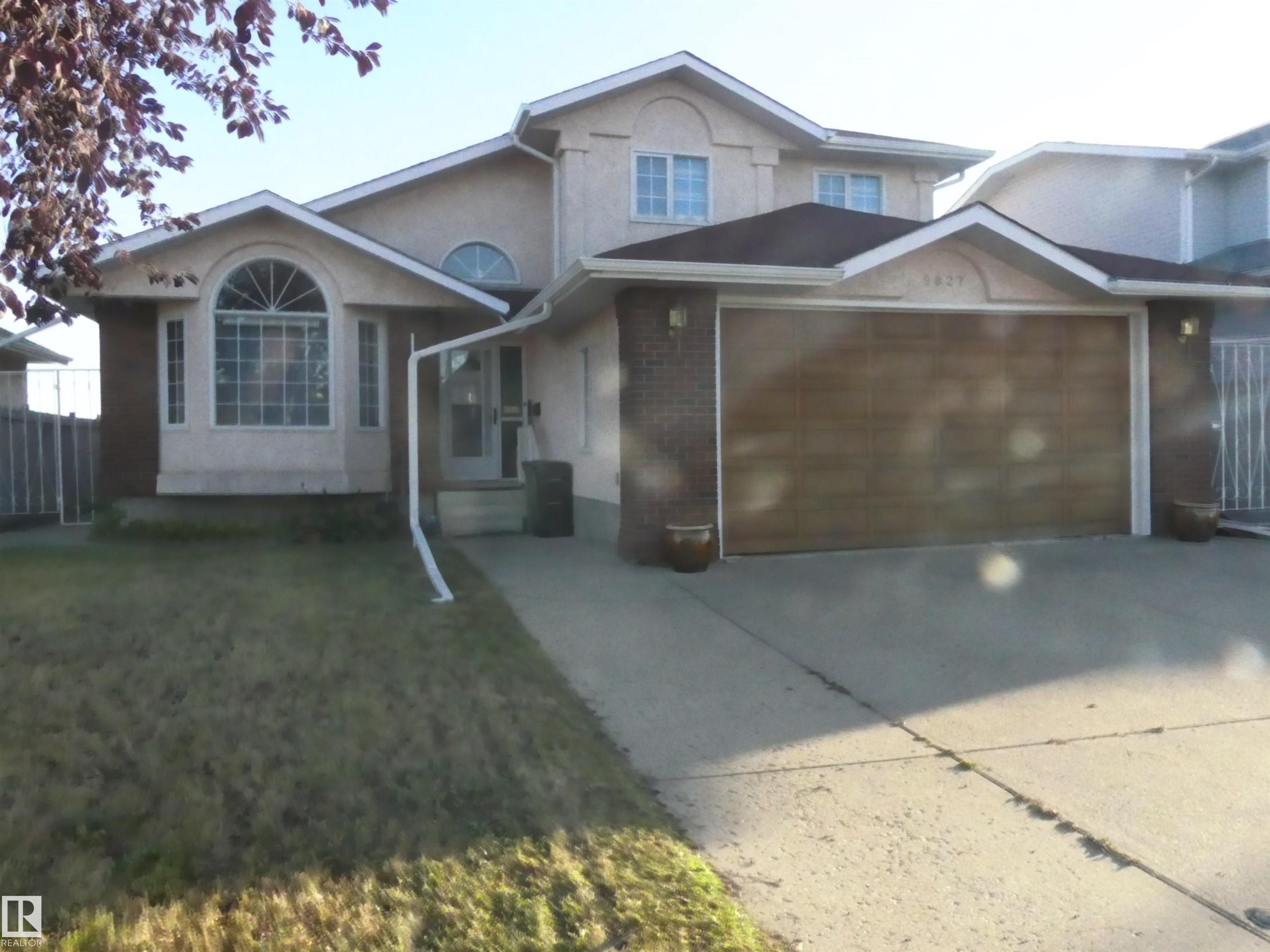 175 Av Nw Unit 9827 Ave, Edmonton, AB T5X 5V4