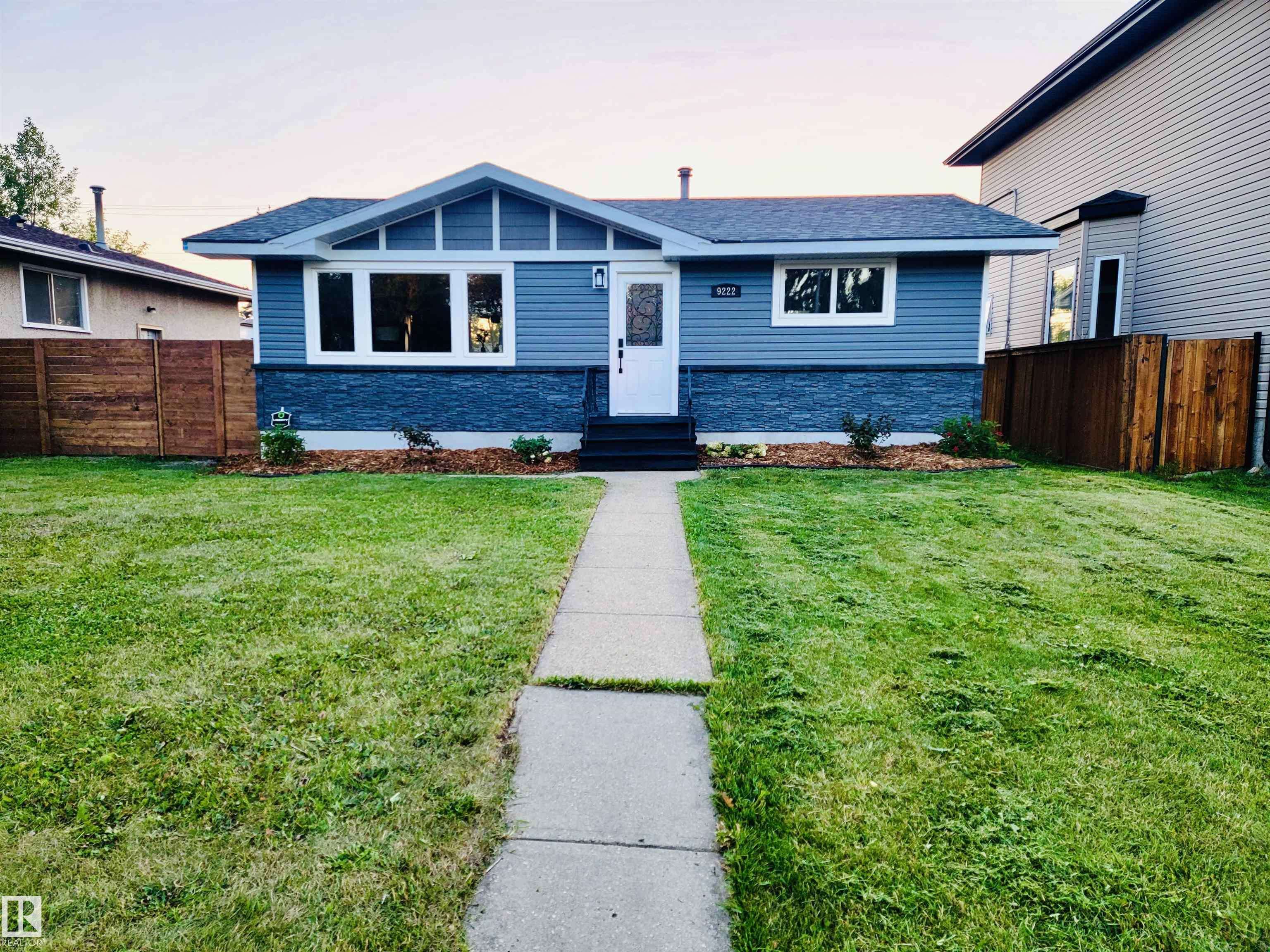 151 St Nw Unit 9222 St, Edmonton, AB T5R 1J7