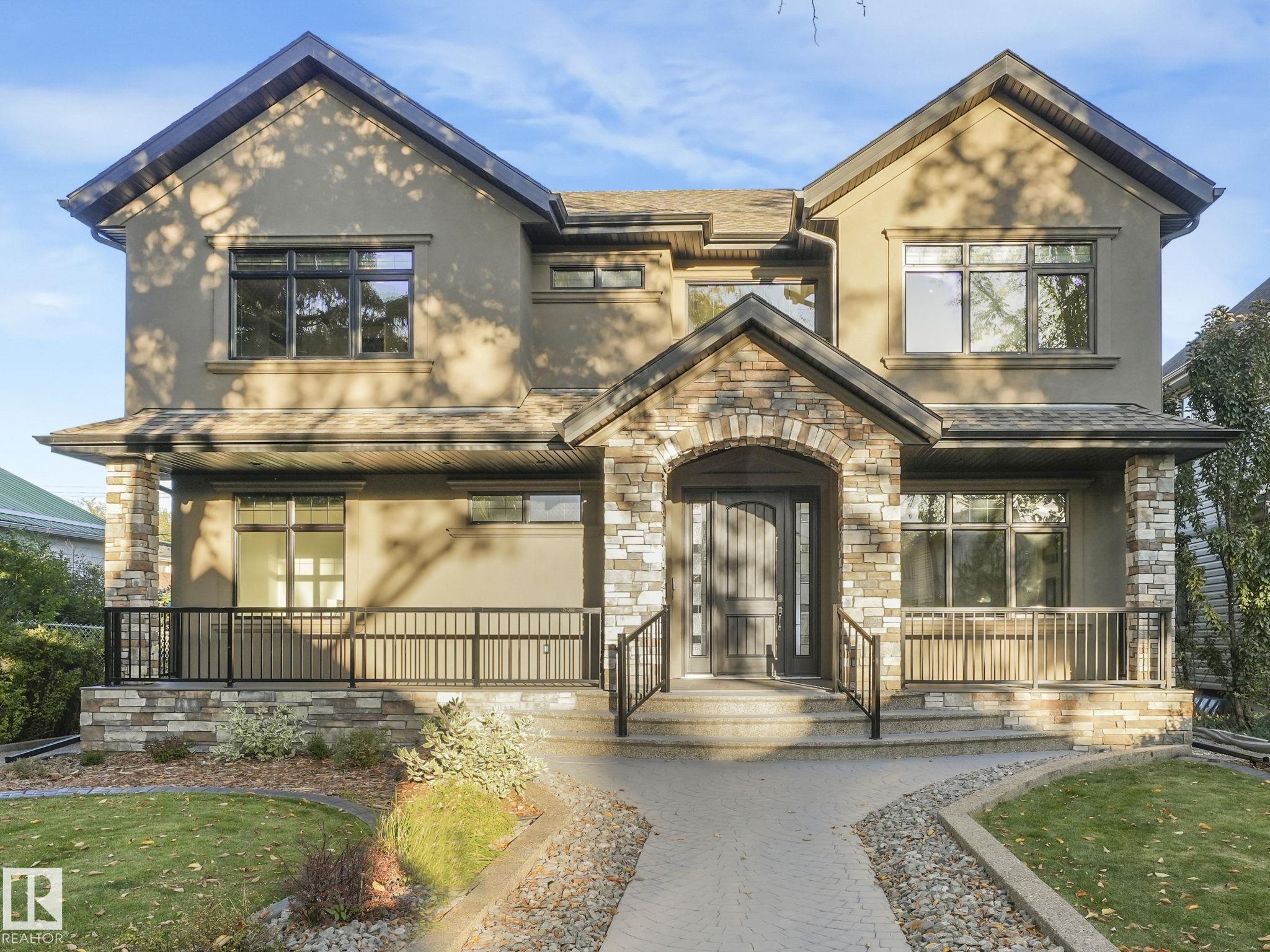 128 St Nw Unit 10821 St, Edmonton, AB T5M 0W3