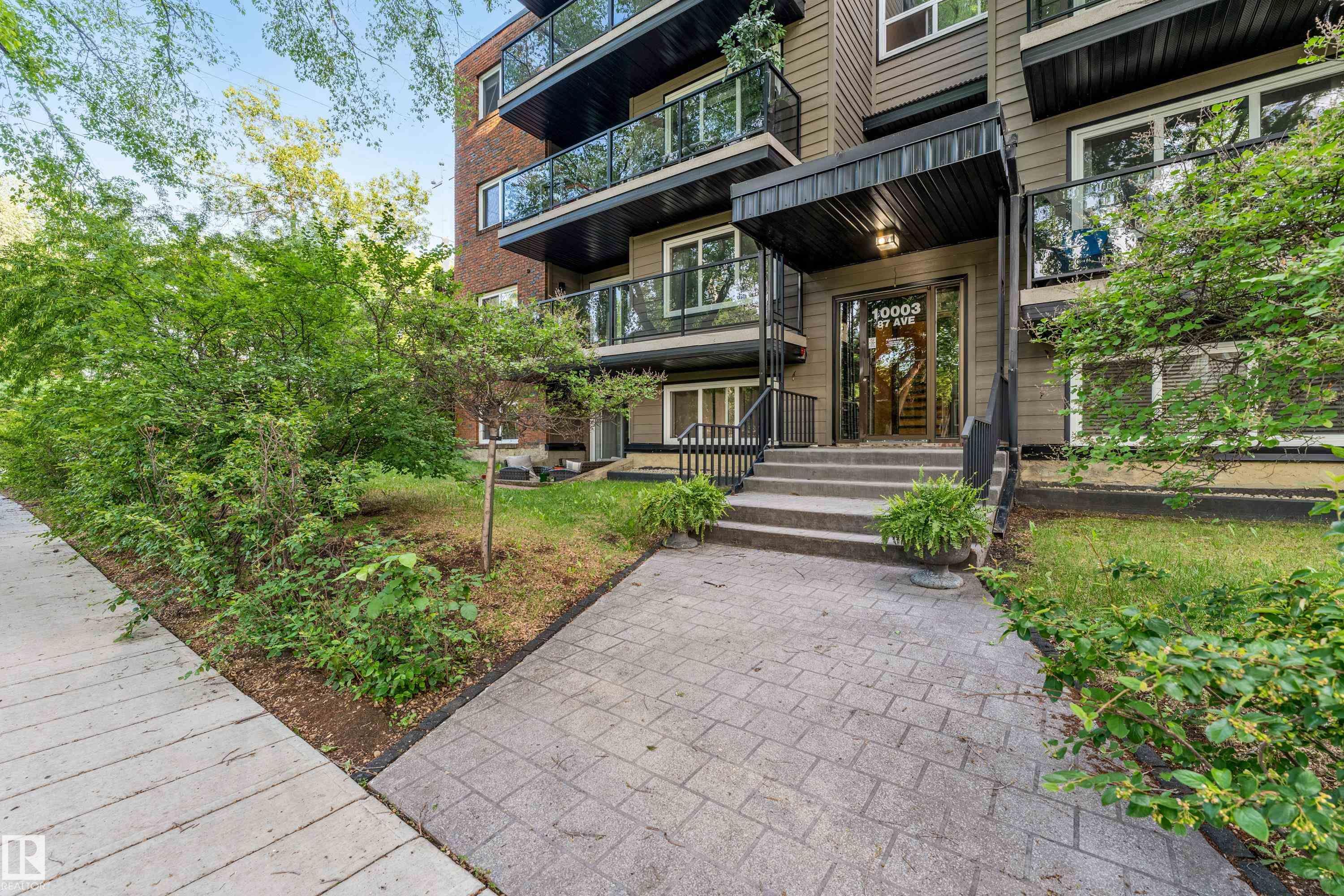 10003 87 Ave Nw #201 Ave, Edmonton, AB T6P 2P1
