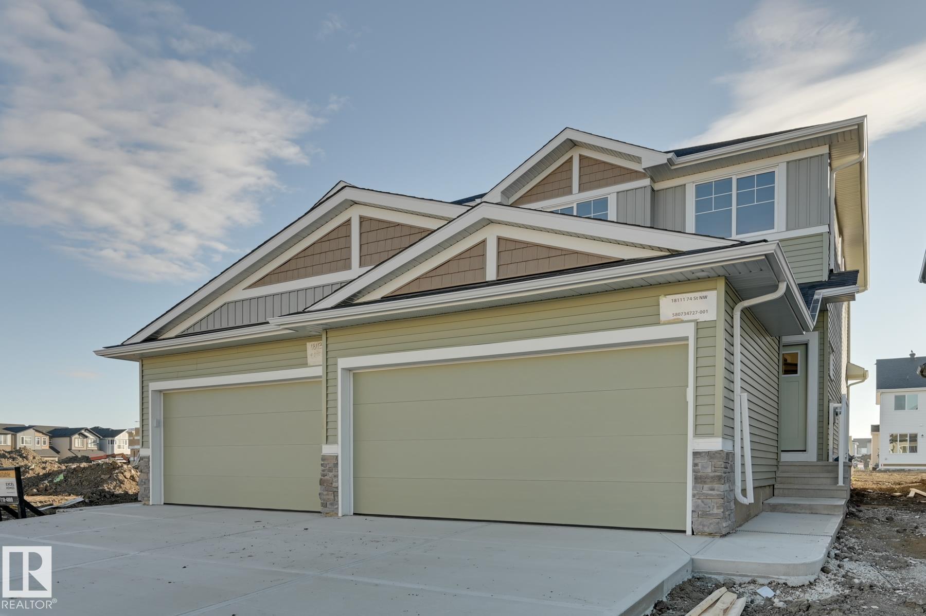 74 St Nw Unit 18111 St, Edmonton, AB T5Z 0X7